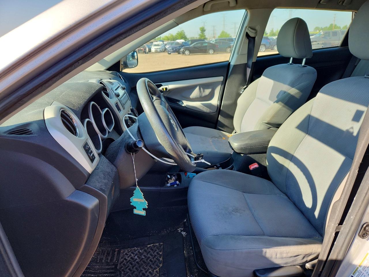 2009 Toyota Corolla Matrix S Silver vin: 2T1LE40E49C007487