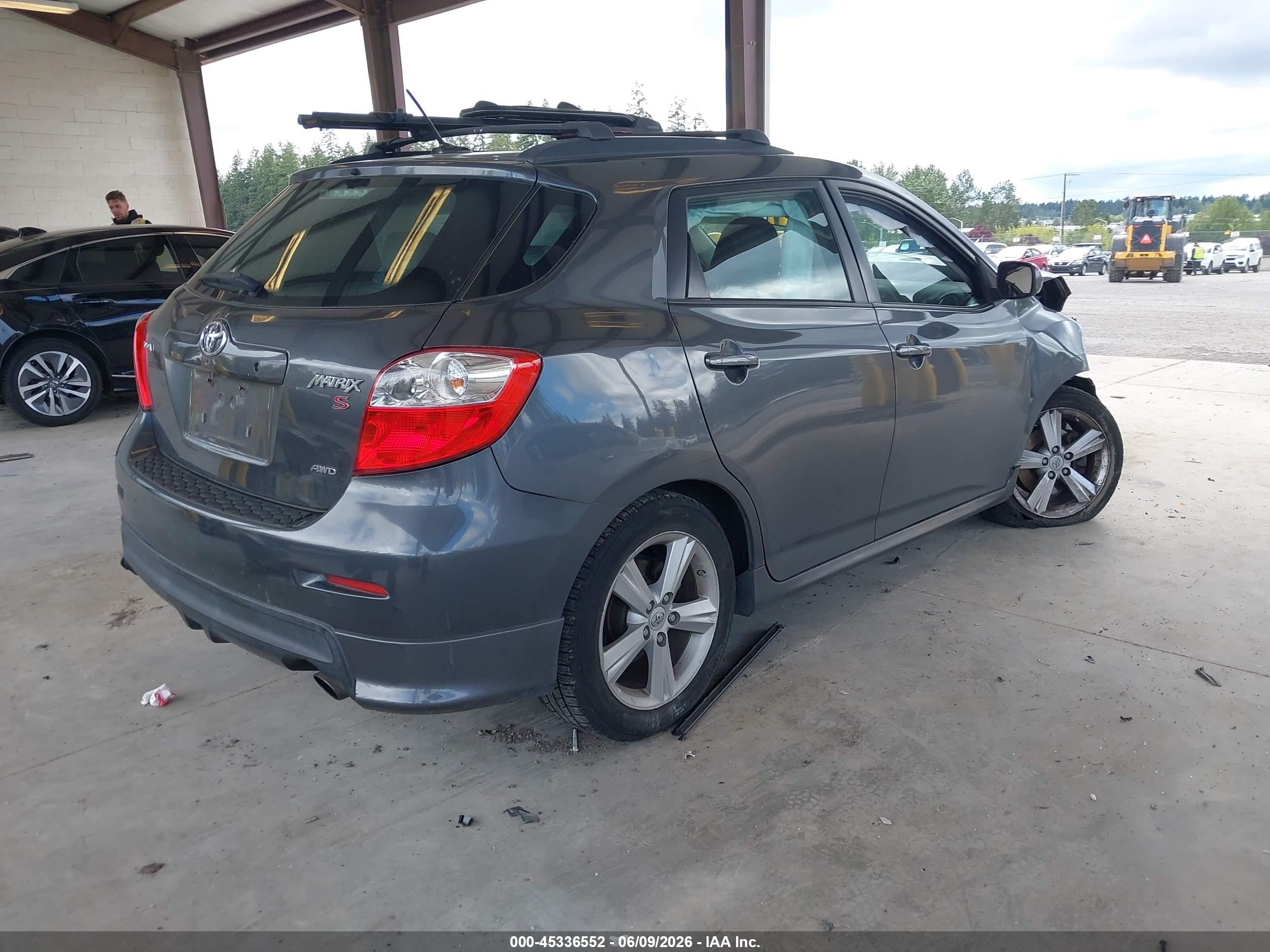 2009 Toyota Matrix S Серый vin: 2T1LE40E59C002136