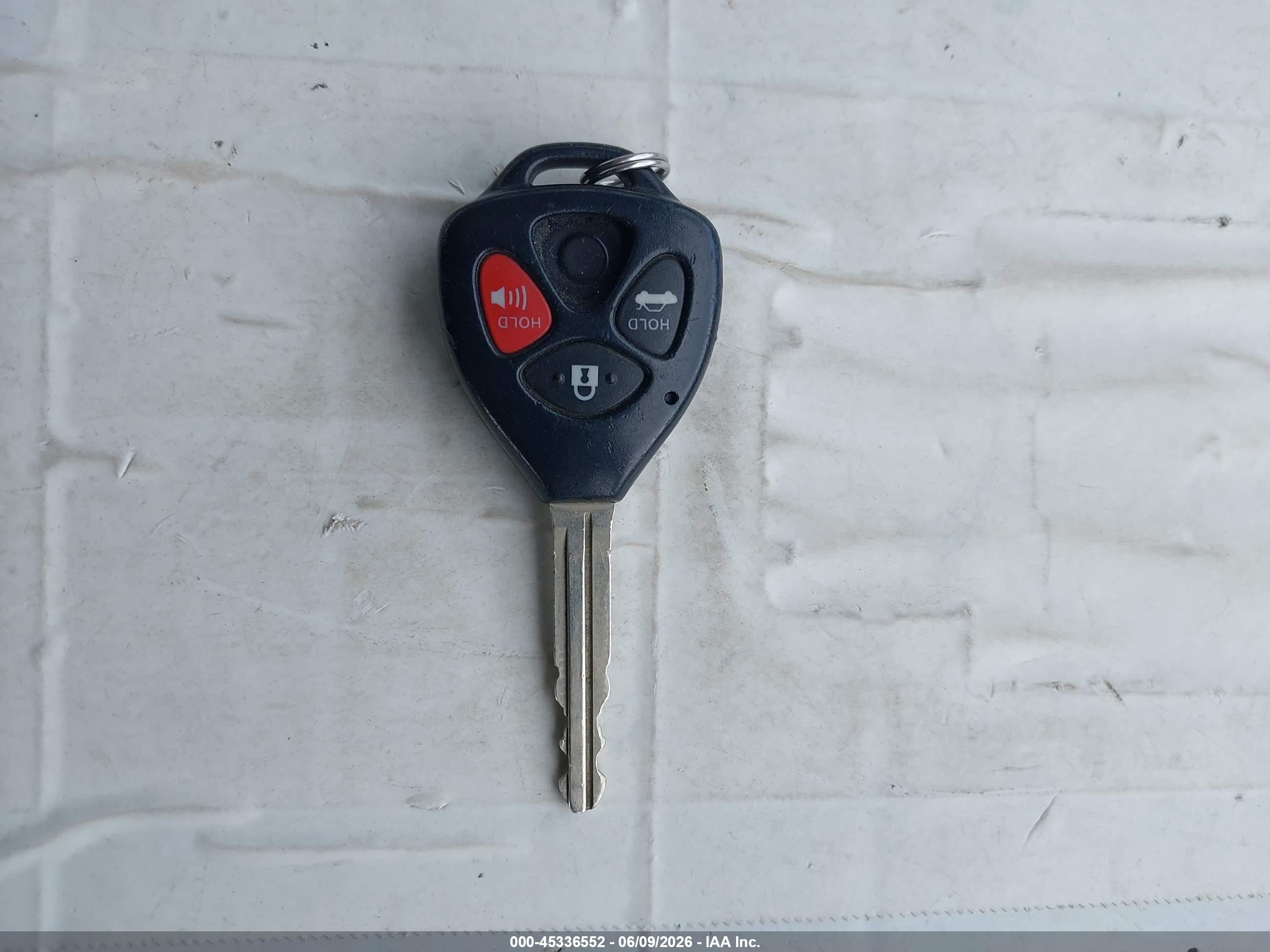 2009 Toyota Matrix S Серый vin: 2T1LE40E59C002136