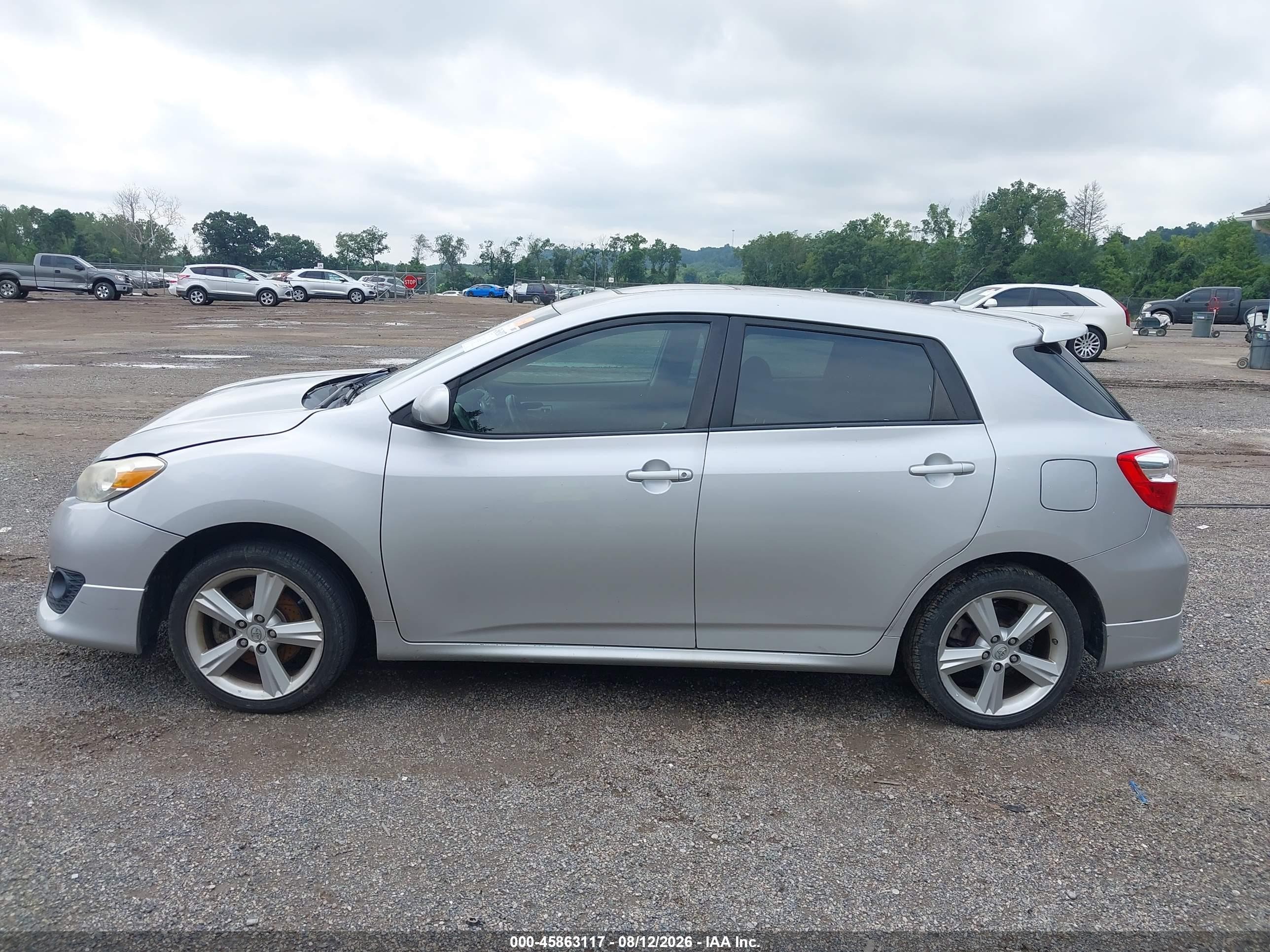 2010 Toyota Matrix S Silver vin: 2T1LE4EE1AC014281