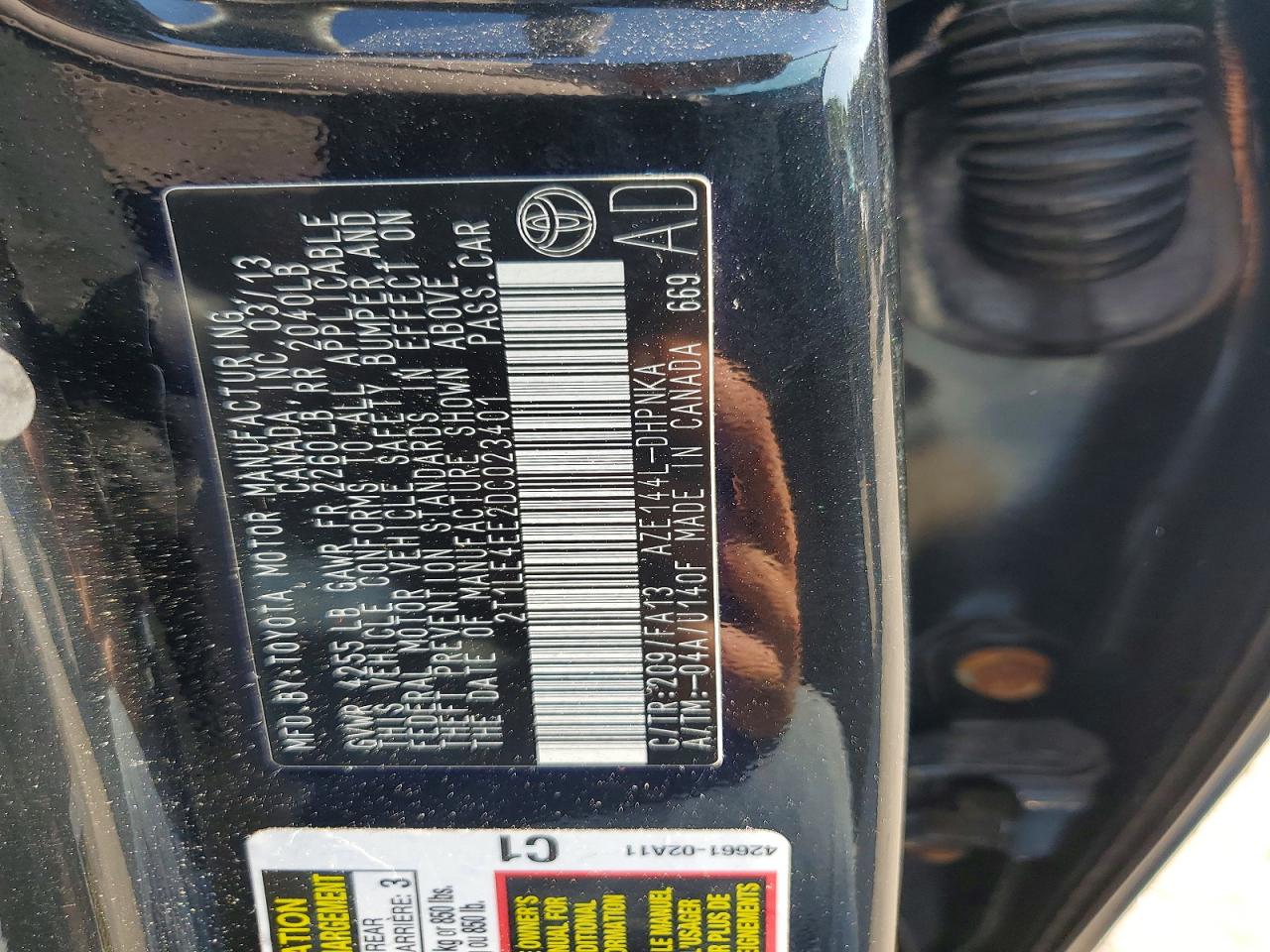 2013 Toyota Corolla Matrix S Черный vin: 2T1LE4EE2DC023401