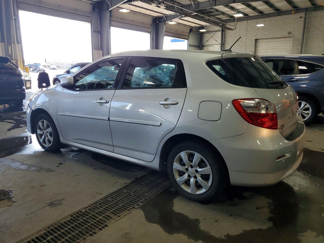 2012 Toyota Corolla Matrix S Silver vin: 2T1LE4EE3CC022286