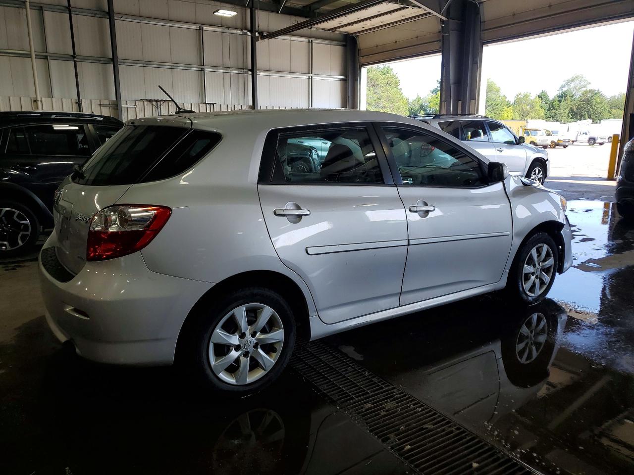2012 Toyota Corolla Matrix S Silver vin: 2T1LE4EE3CC022286