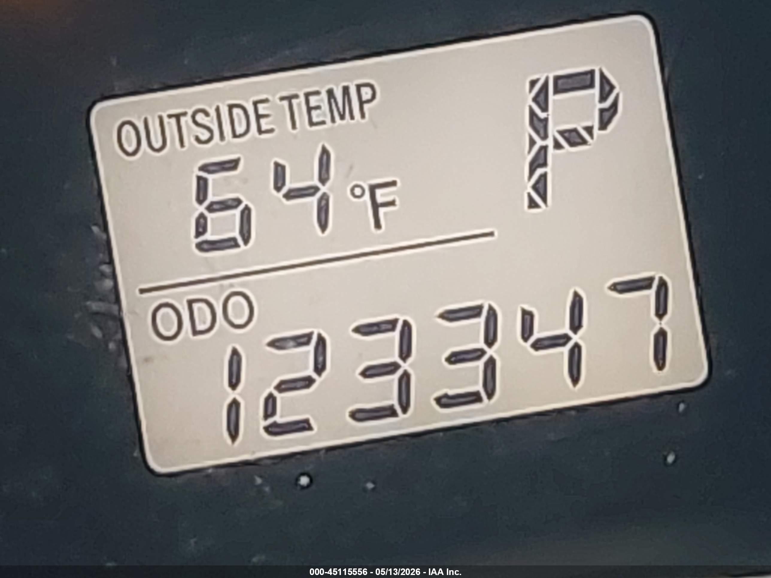 2013 Toyota Matrix S Silver vin: 2T1LE4EE3DC022788