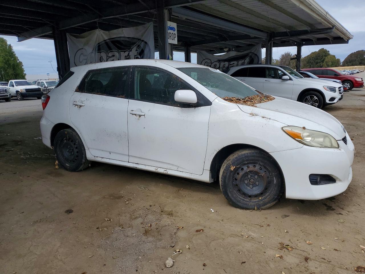 2010 Toyota Corolla Matrix S White vin: 2T1LE4EE4AC018308