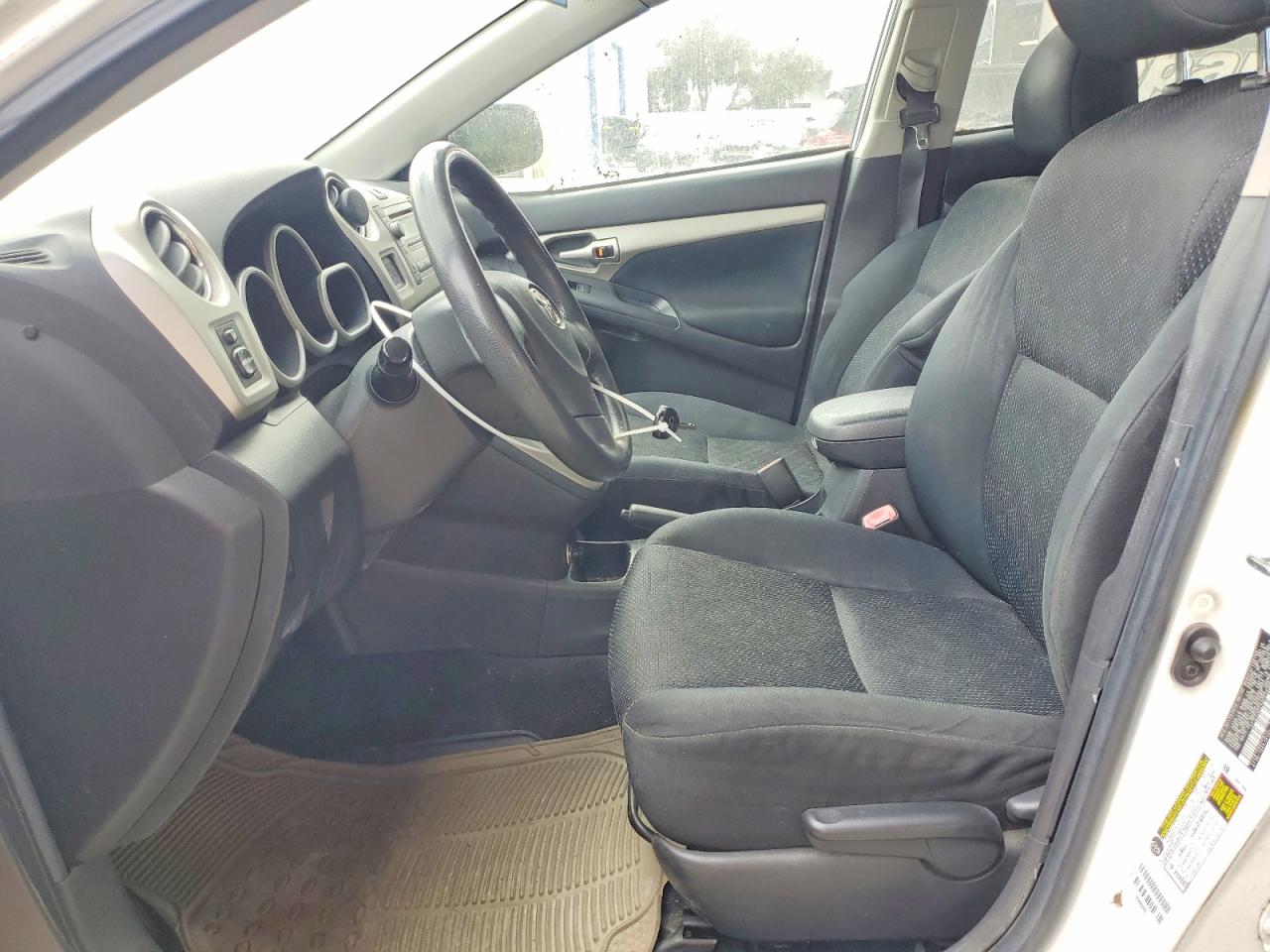 2010 Toyota Corolla Matrix S White vin: 2T1LE4EE4AC018308