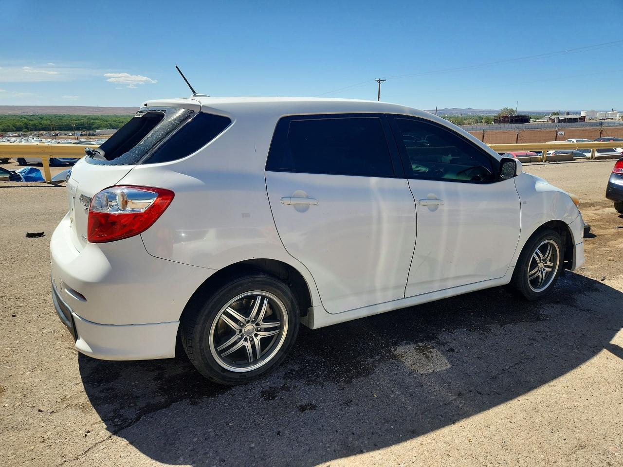 2010 Toyota Corolla Matrix S Белый vin: 2T1LE4EE7AC015273