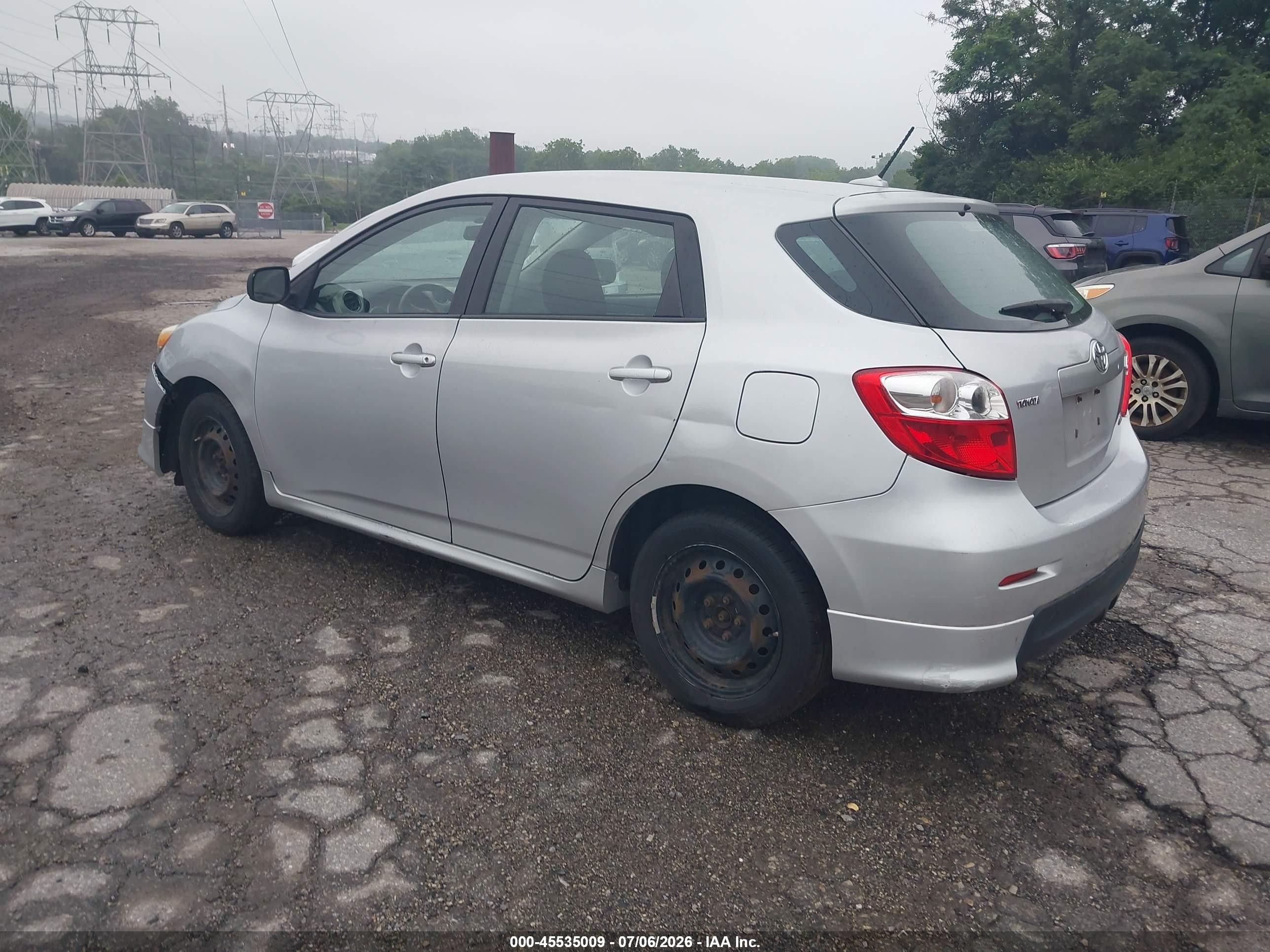 2010 Toyota Matrix S Silver vin: 2T1LE4EEXAC013212