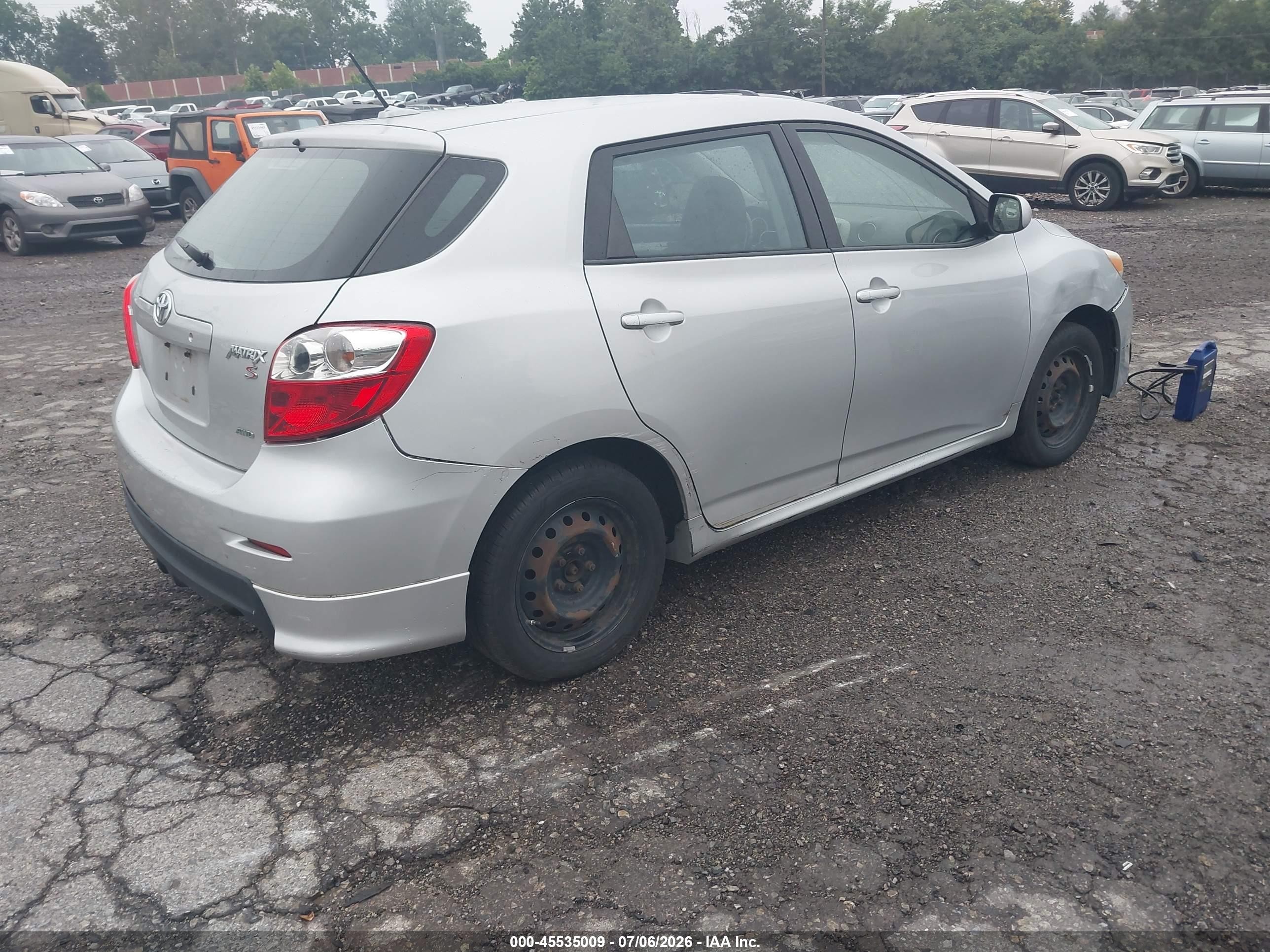 2010 Toyota Matrix S Silver vin: 2T1LE4EEXAC013212