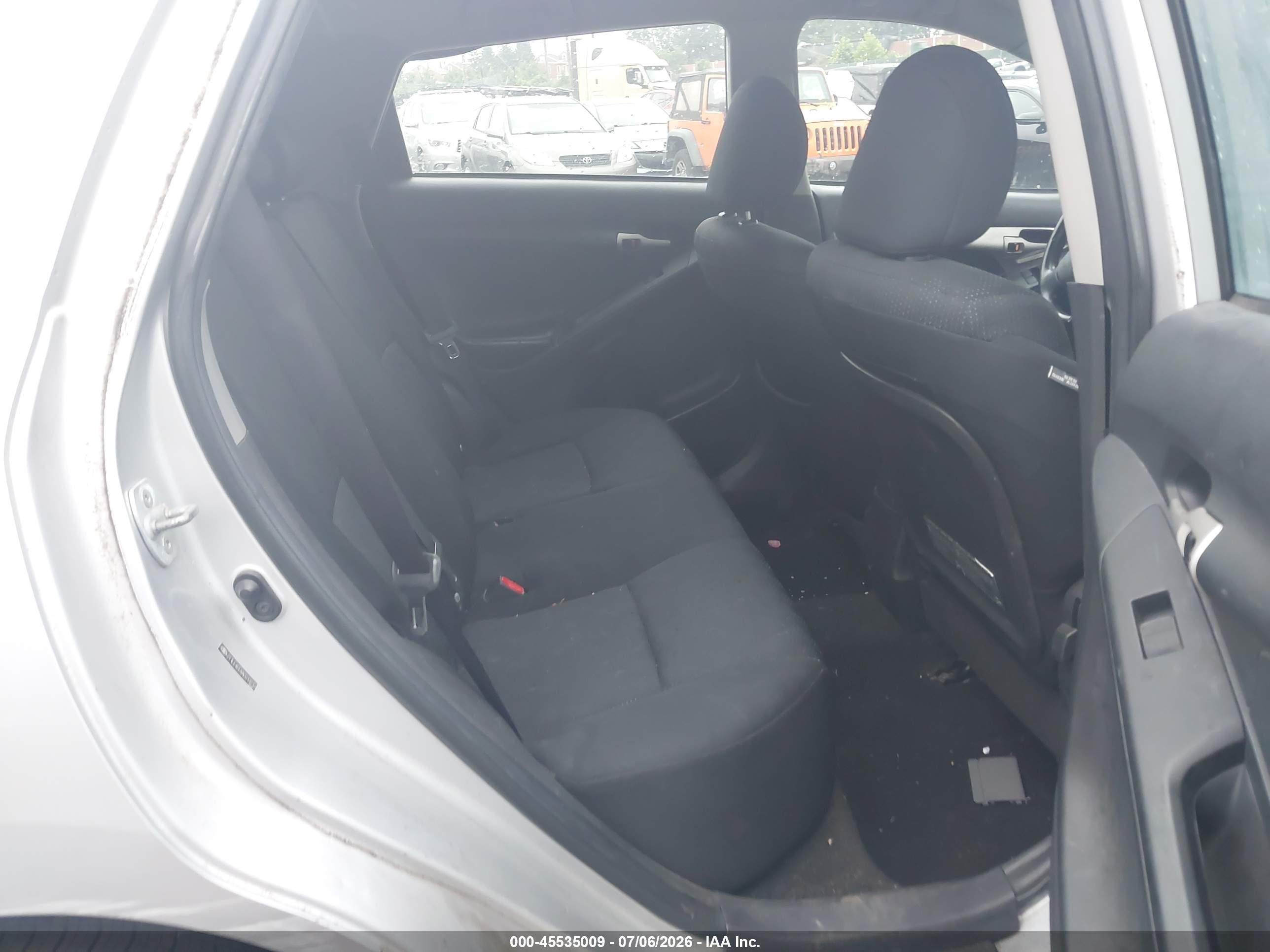 2010 Toyota Matrix S Silver vin: 2T1LE4EEXAC013212