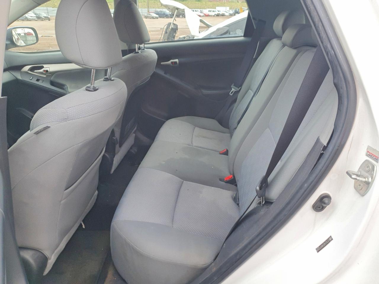 2010 Toyota Corolla Matrix S White vin: 2T1LE4EEXAC013498