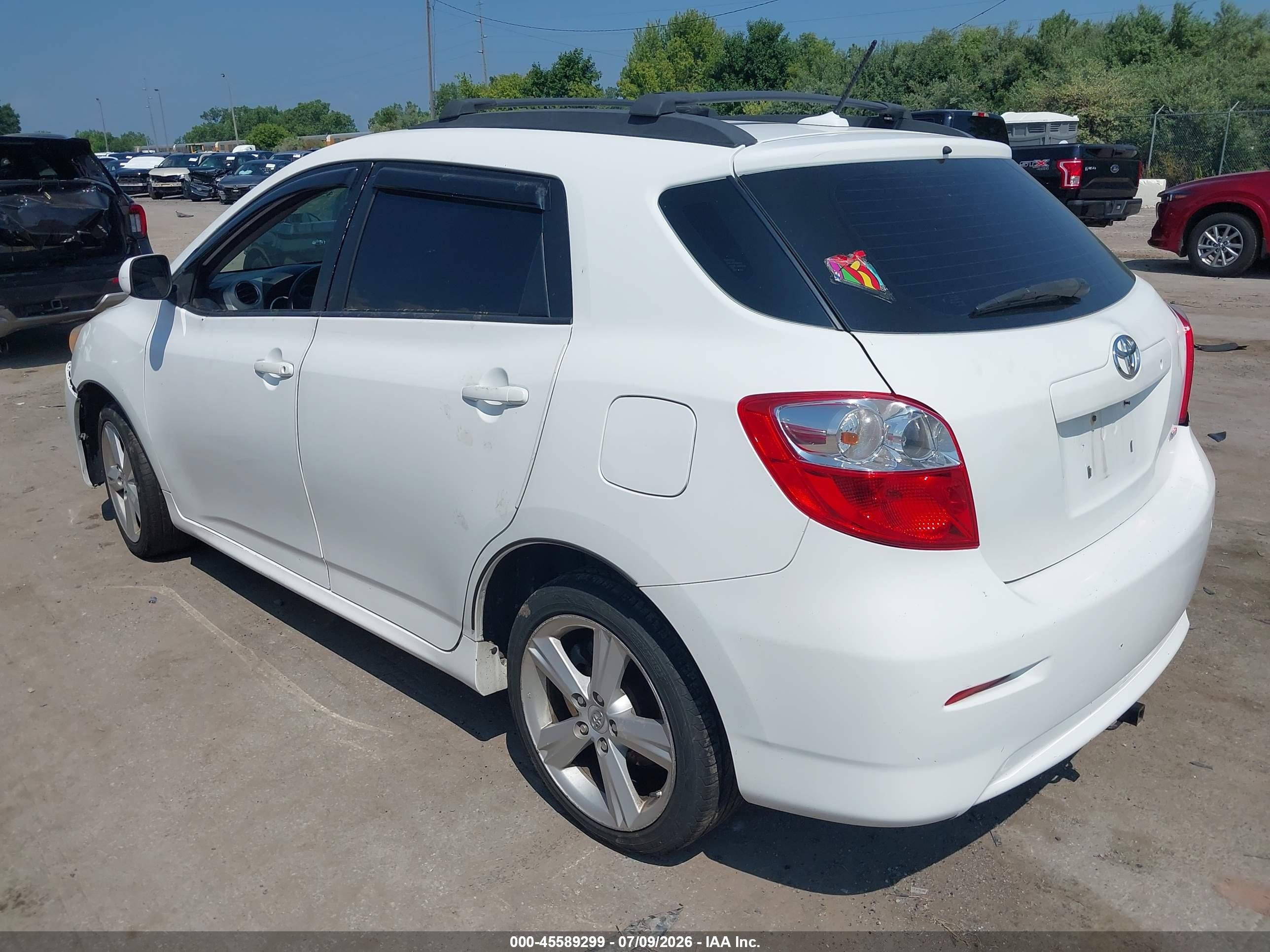 2010 Toyota Matrix S White vin: 2T1LE4EEXAC016255