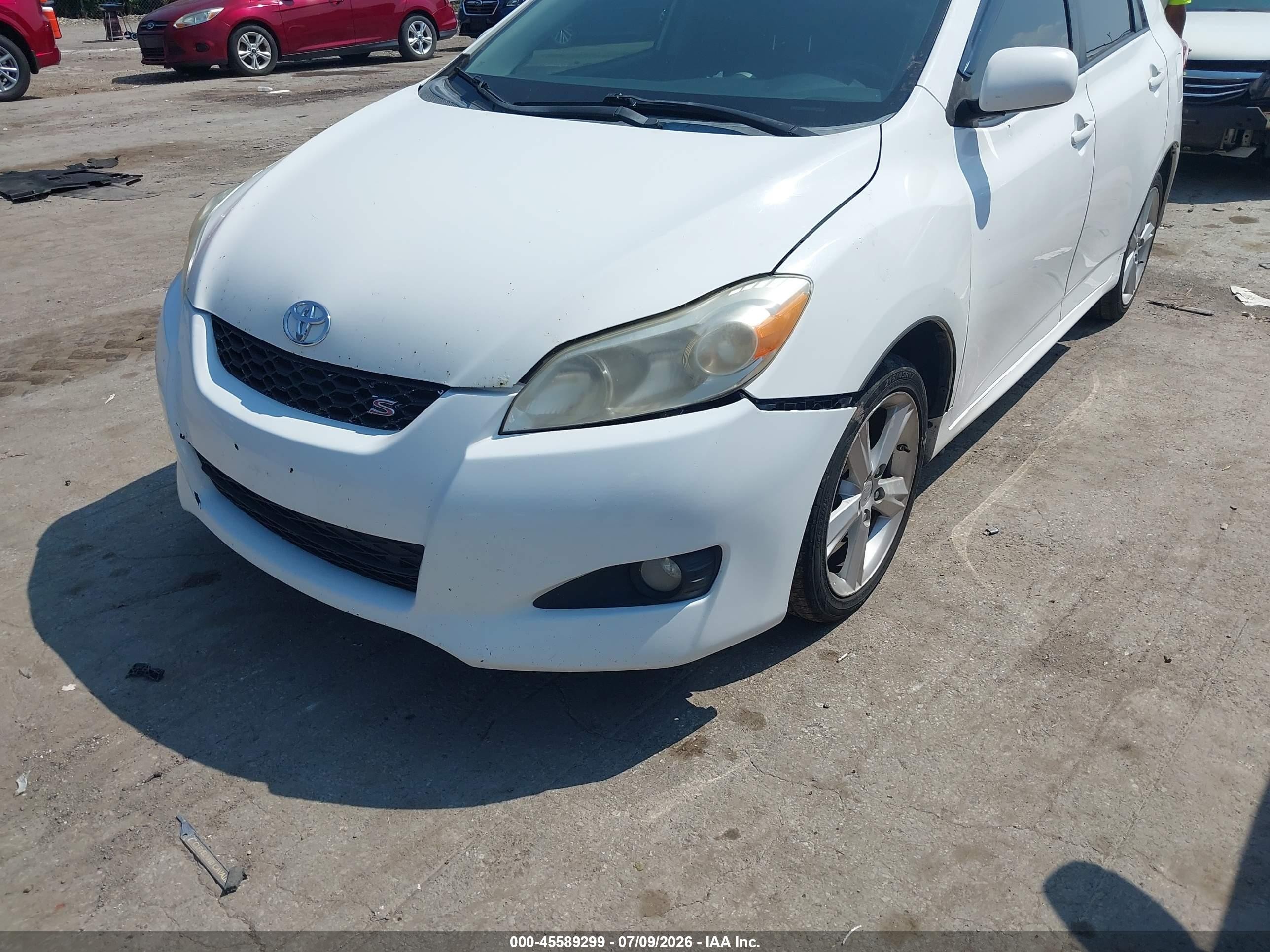 2010 Toyota Matrix S White vin: 2T1LE4EEXAC016255