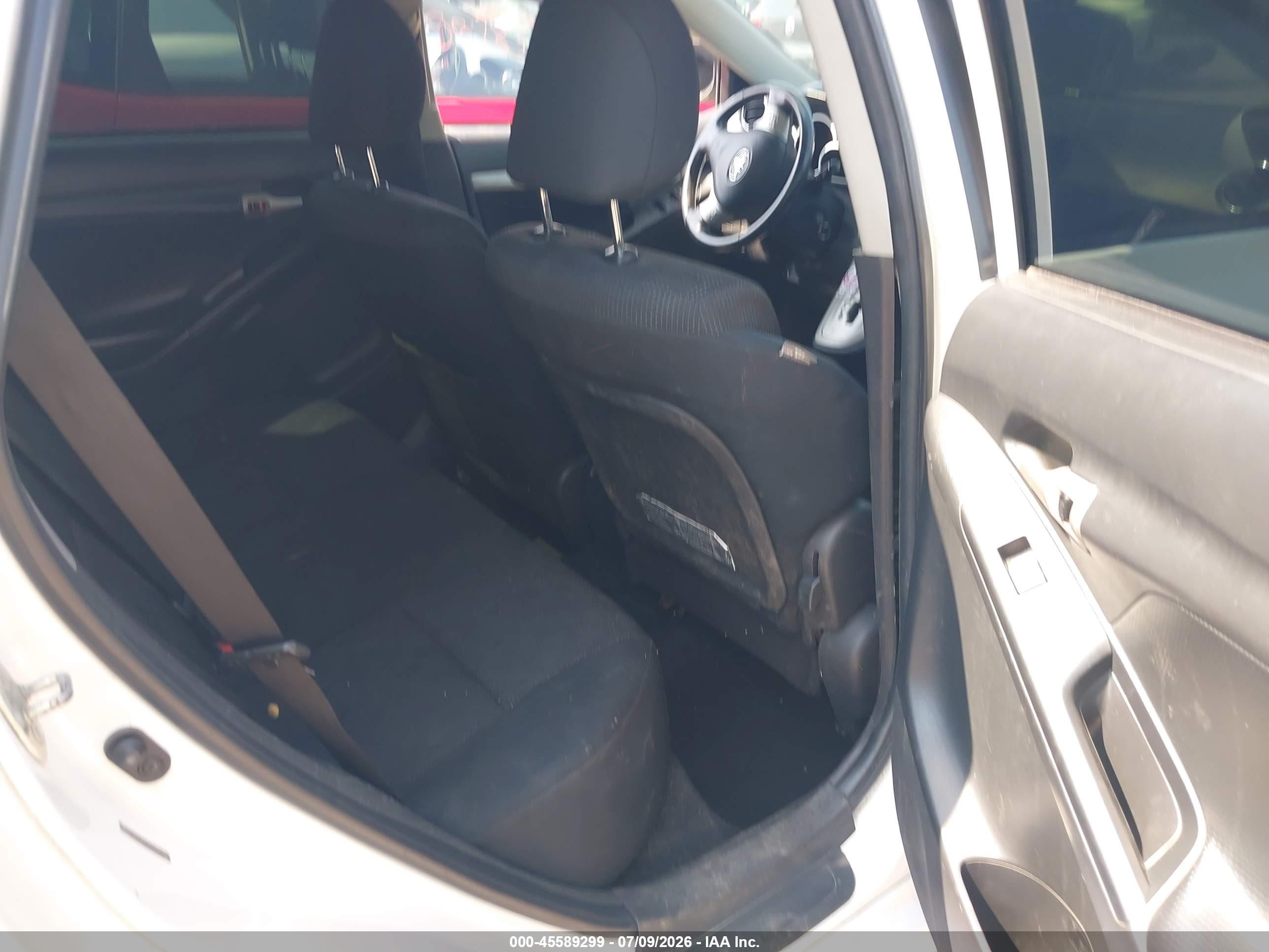 2010 Toyota Matrix S White vin: 2T1LE4EEXAC016255