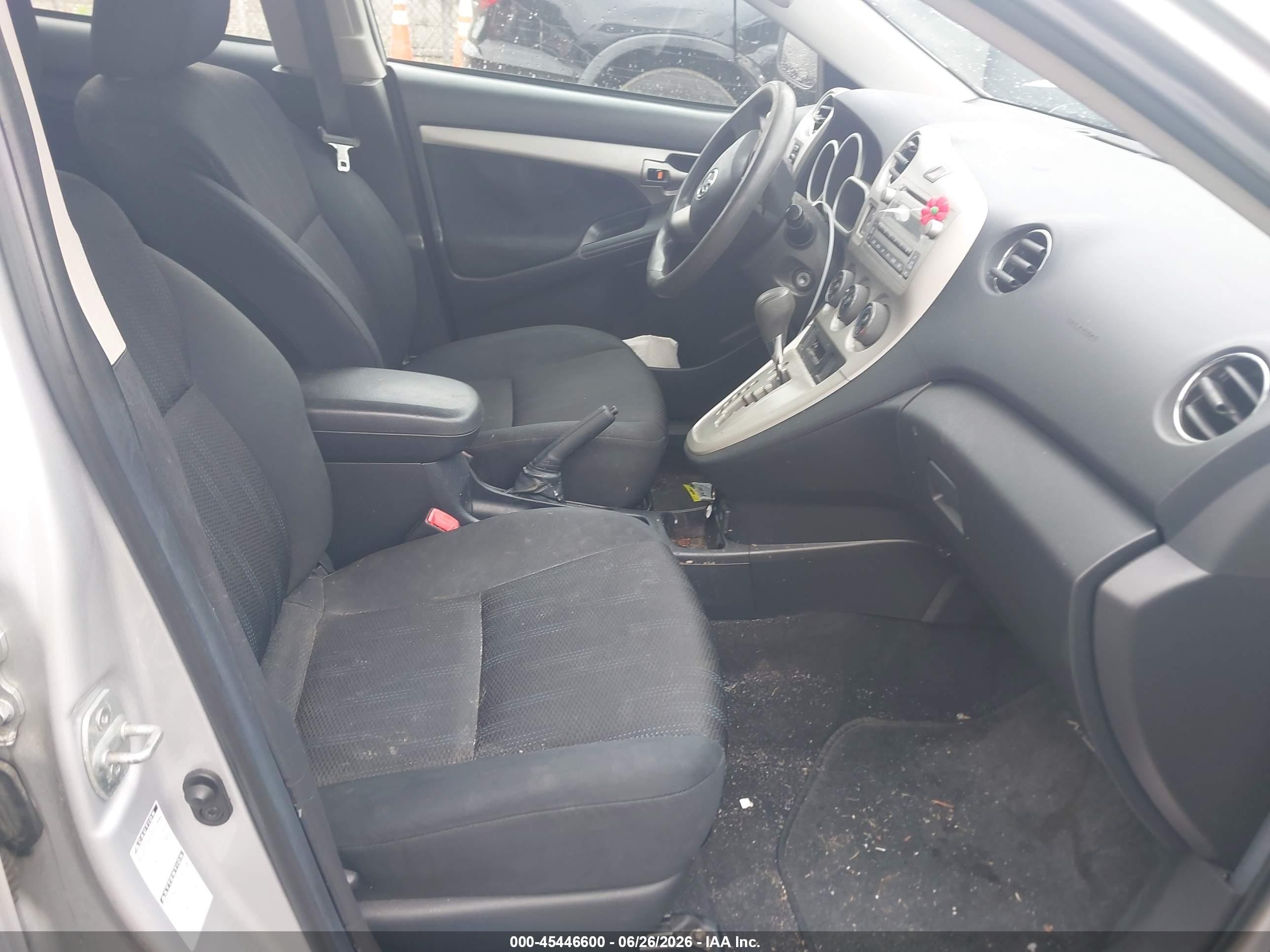 2012 Toyota Matrix S Silver vin: 2T1LE4EEXCC022267