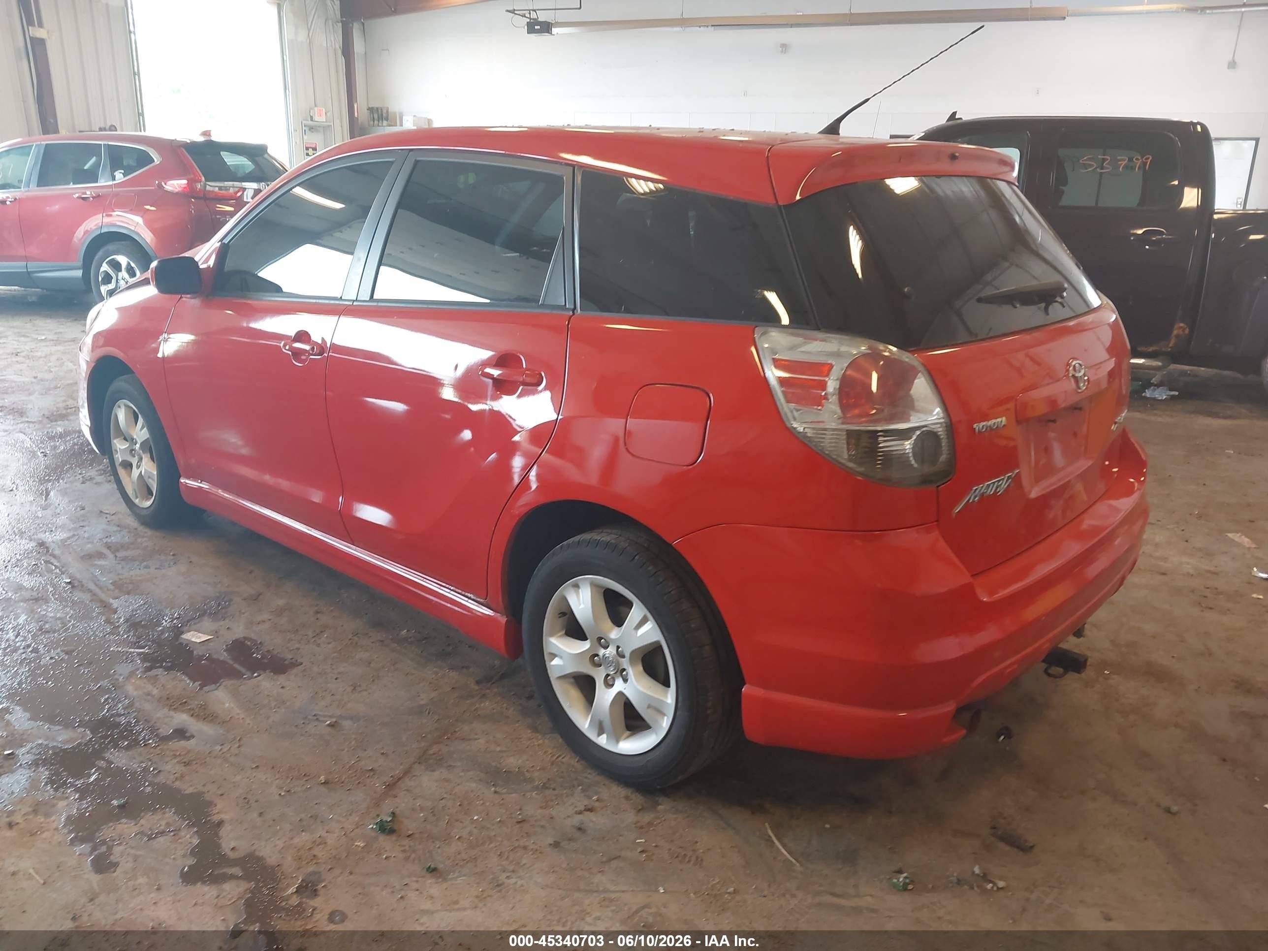 2005 Toyota Matrix Xr Red vin: 2T1LR30E05C441043