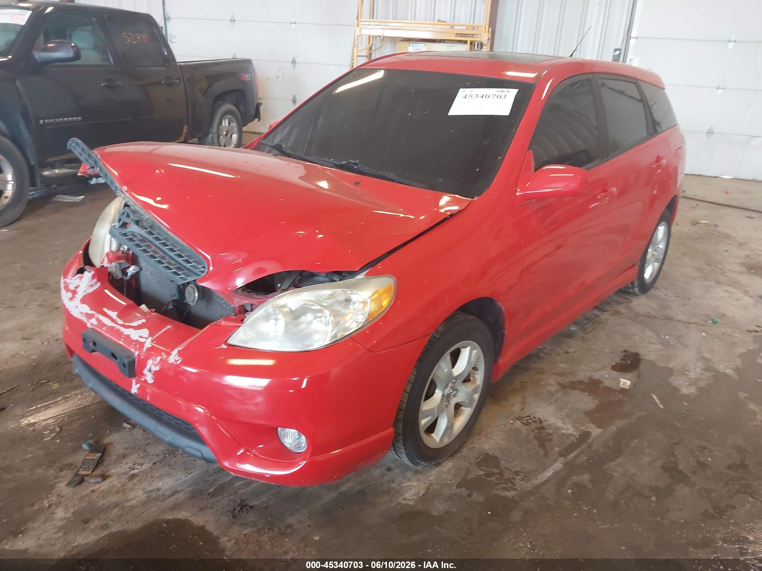 2005 Toyota Matrix Xr Red vin: 2T1LR30E05C441043