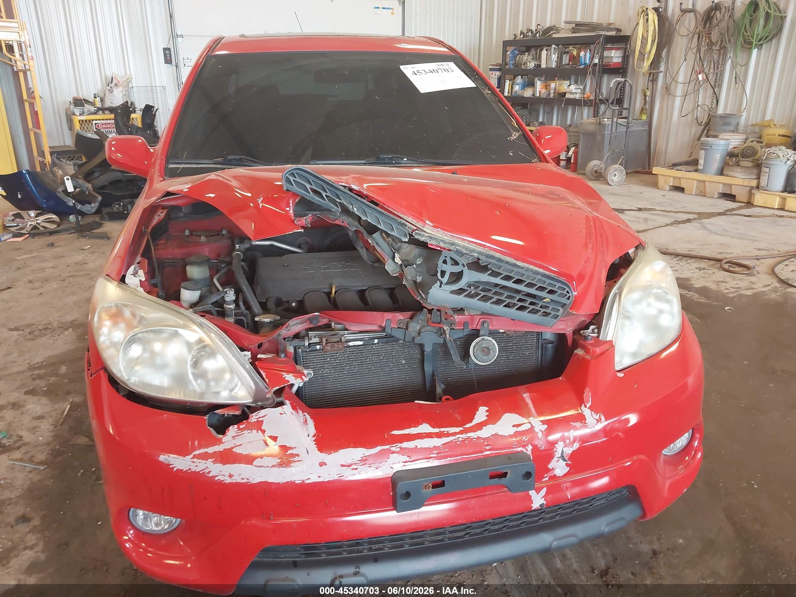 2005 Toyota Matrix Xr Red vin: 2T1LR30E05C441043