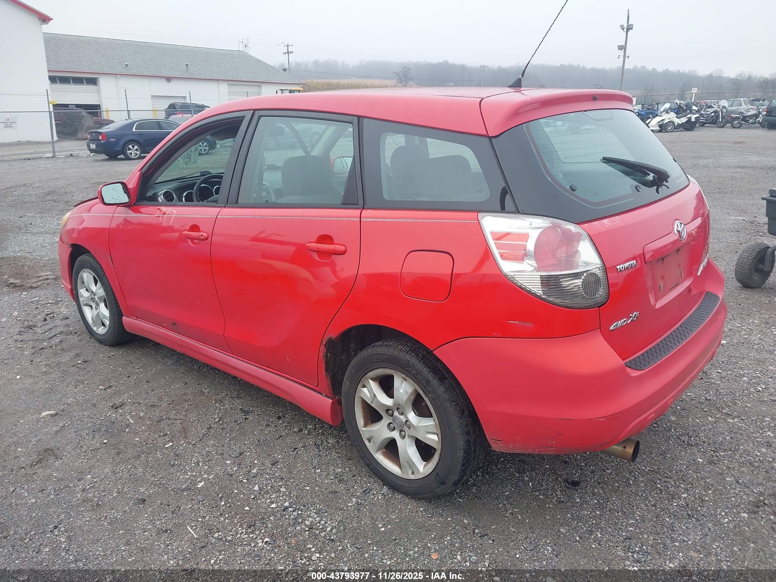 2005 Toyota Corolla Matrix Xr Red vin: 2T1LR30E55C492263