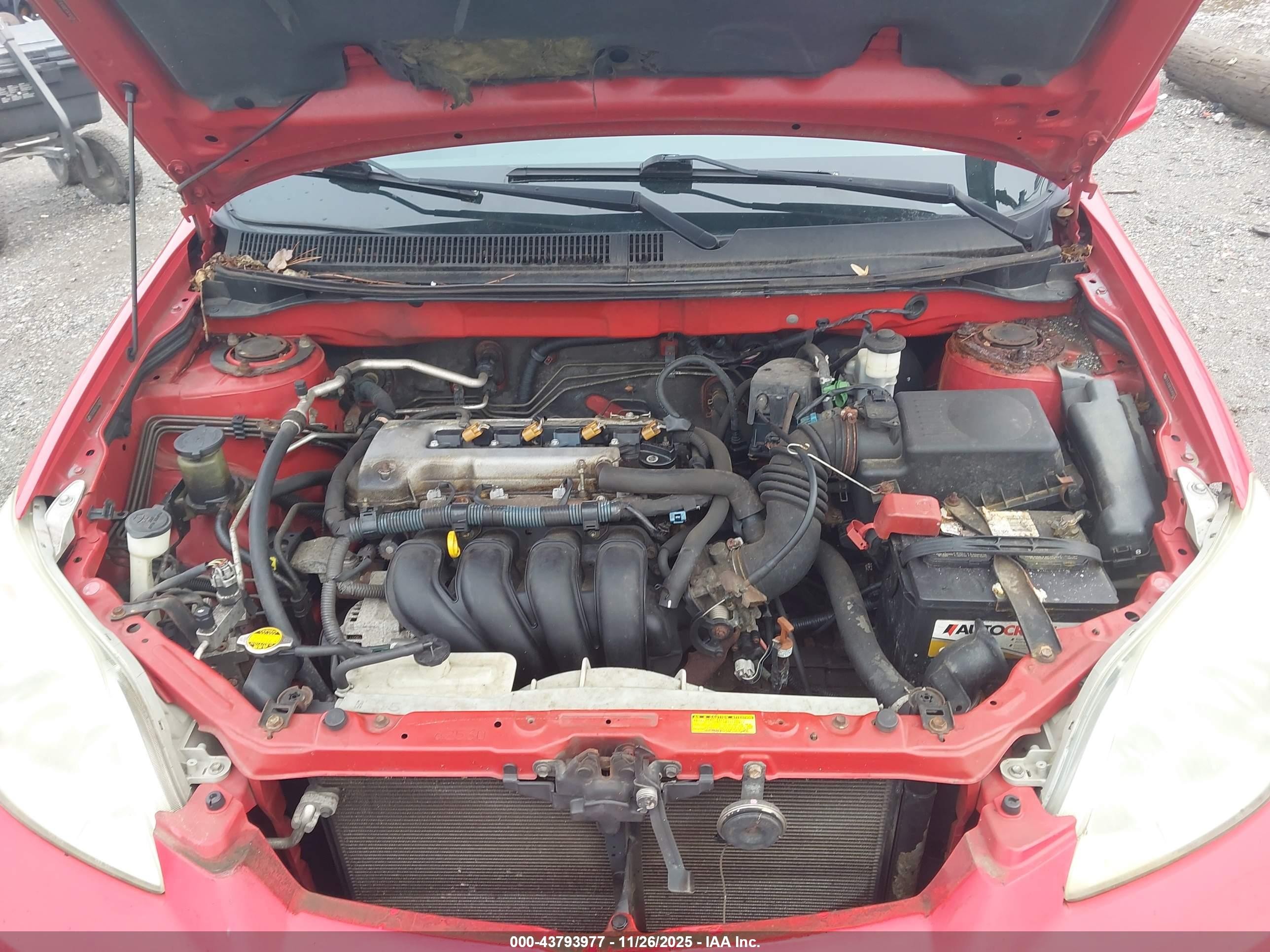 2005 Toyota Corolla Matrix Xr Red vin: 2T1LR30E55C492263