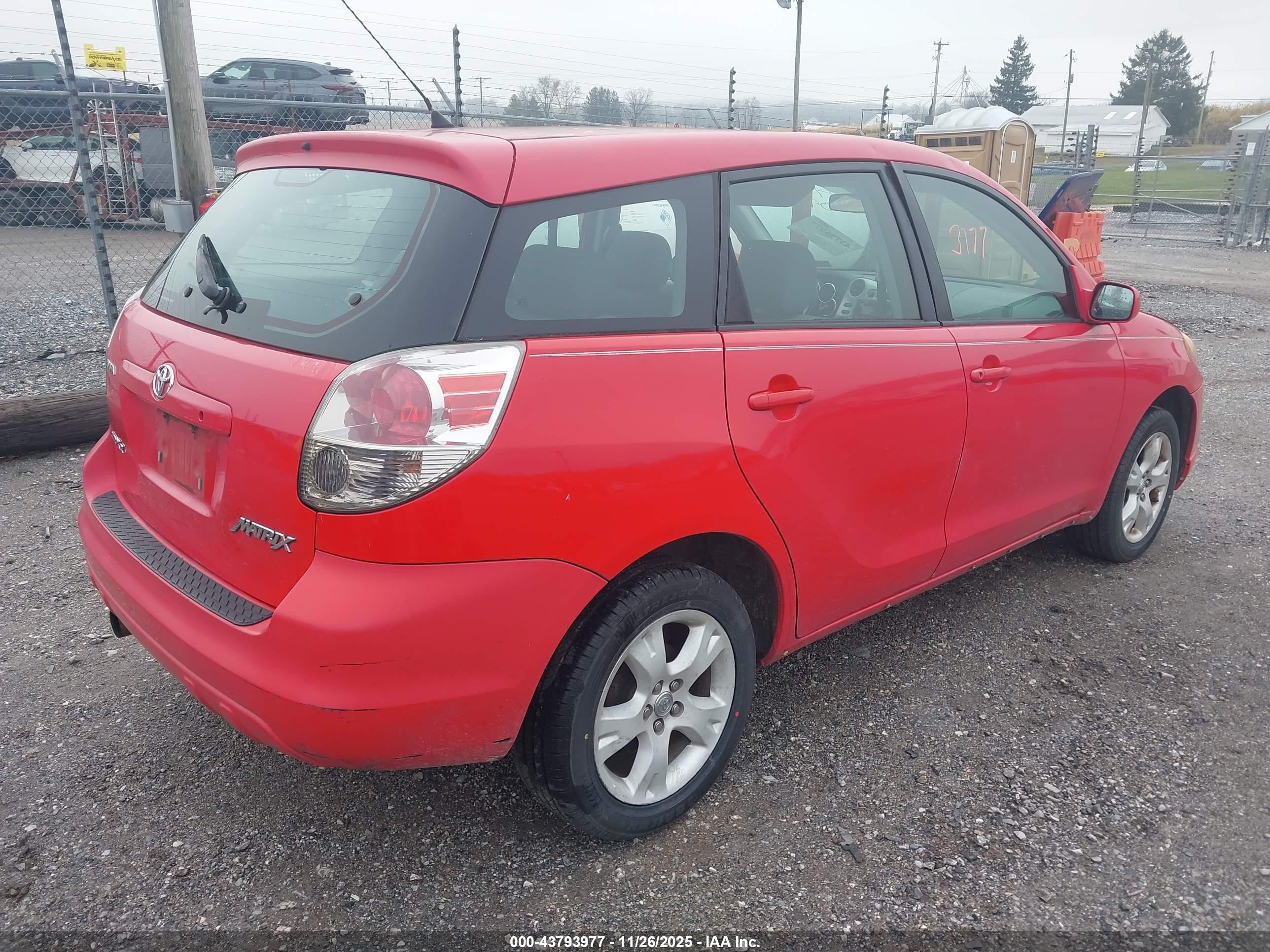 2005 Toyota Corolla Matrix Xr Red vin: 2T1LR30E55C492263
