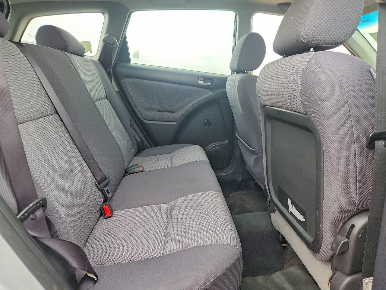 2005 Toyota Matrix Xr Серебряный vin: 2T1LR30E75C376787