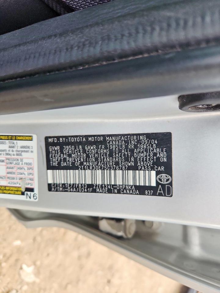 2005 Toyota Matrix Xr Серебряный vin: 2T1LR30E75C376787