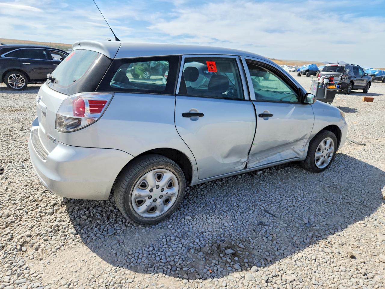 2005 Toyota Matrix Base Silver vin: 2T1LR32E05C347645