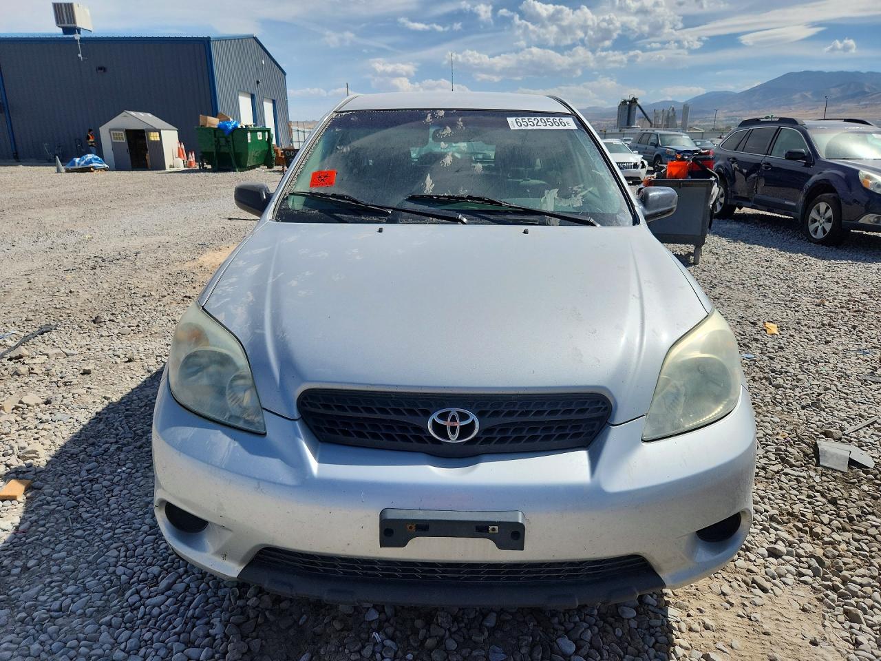 2005 Toyota Matrix Base Silver vin: 2T1LR32E05C347645
