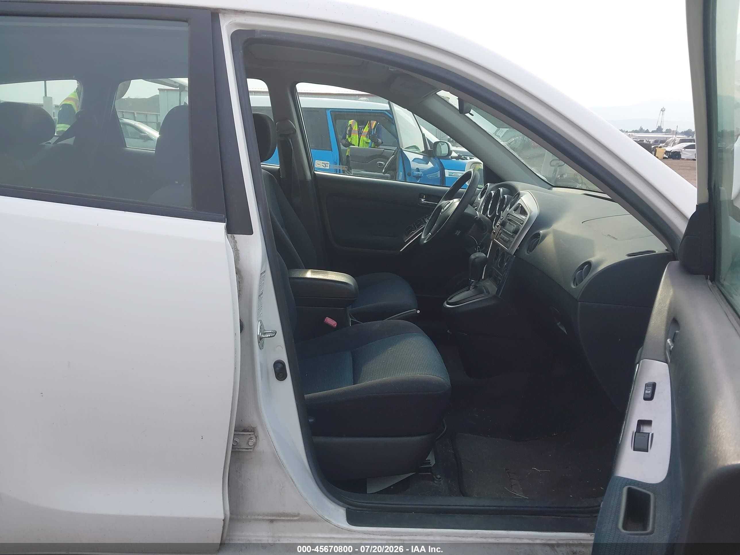 2005 Toyota Matrix Xr Белый vin: 2T1LR32E05C433151