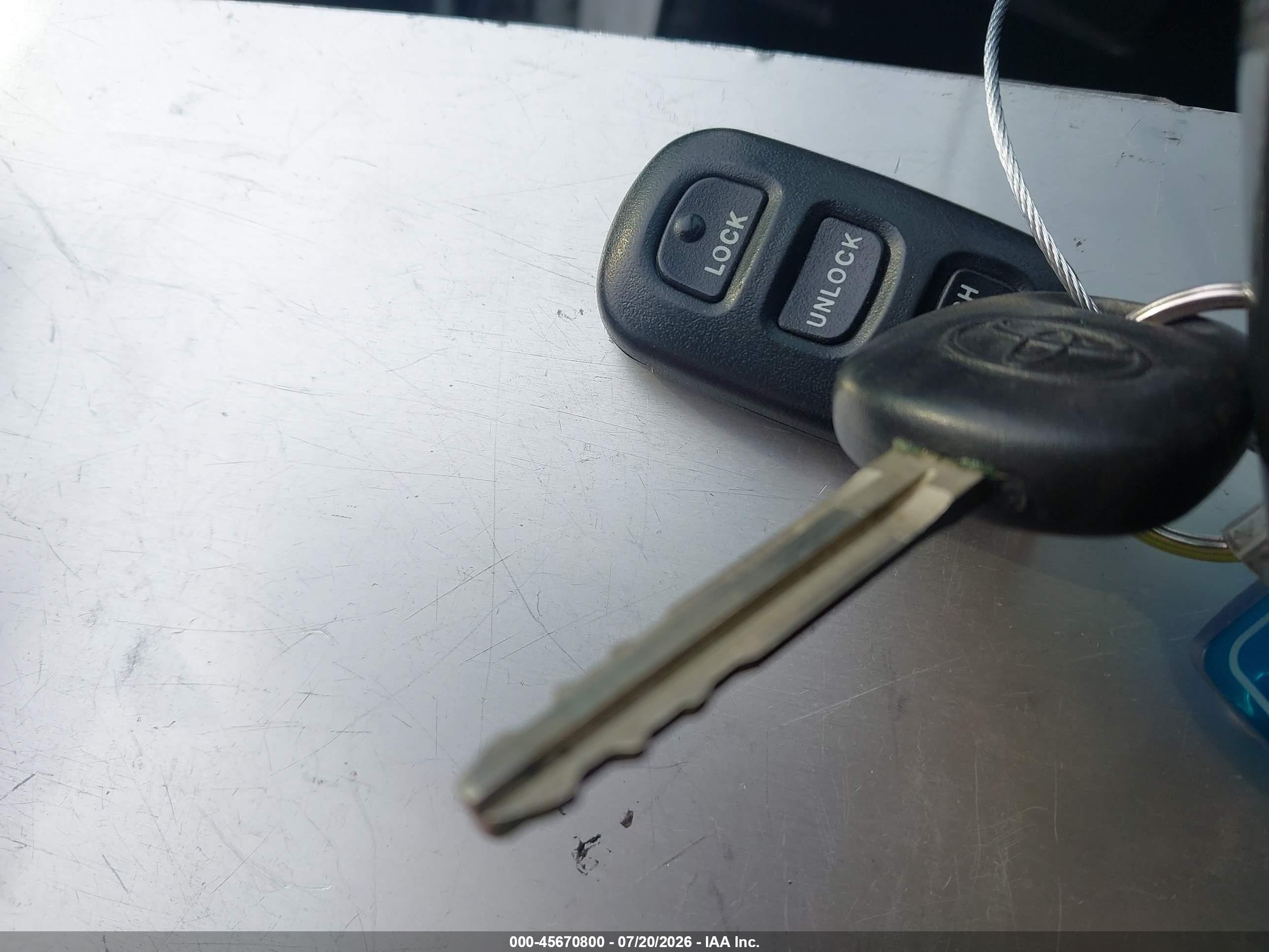 2005 Toyota Matrix Xr Белый vin: 2T1LR32E05C433151