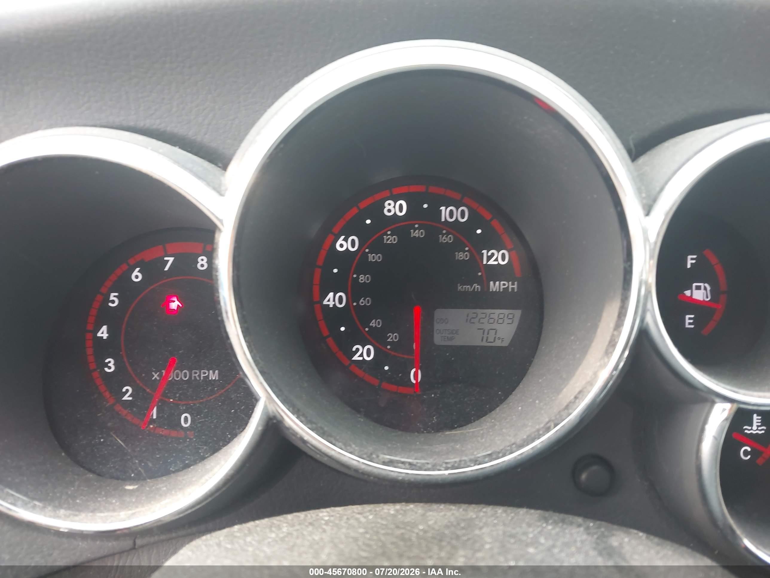 2005 Toyota Matrix Xr Белый vin: 2T1LR32E05C433151