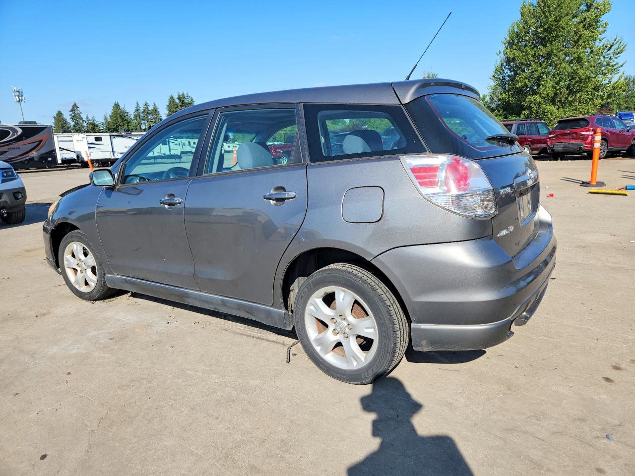 2006 Toyota Matrix Xr Серый vin: 2T1LR32E16C558273