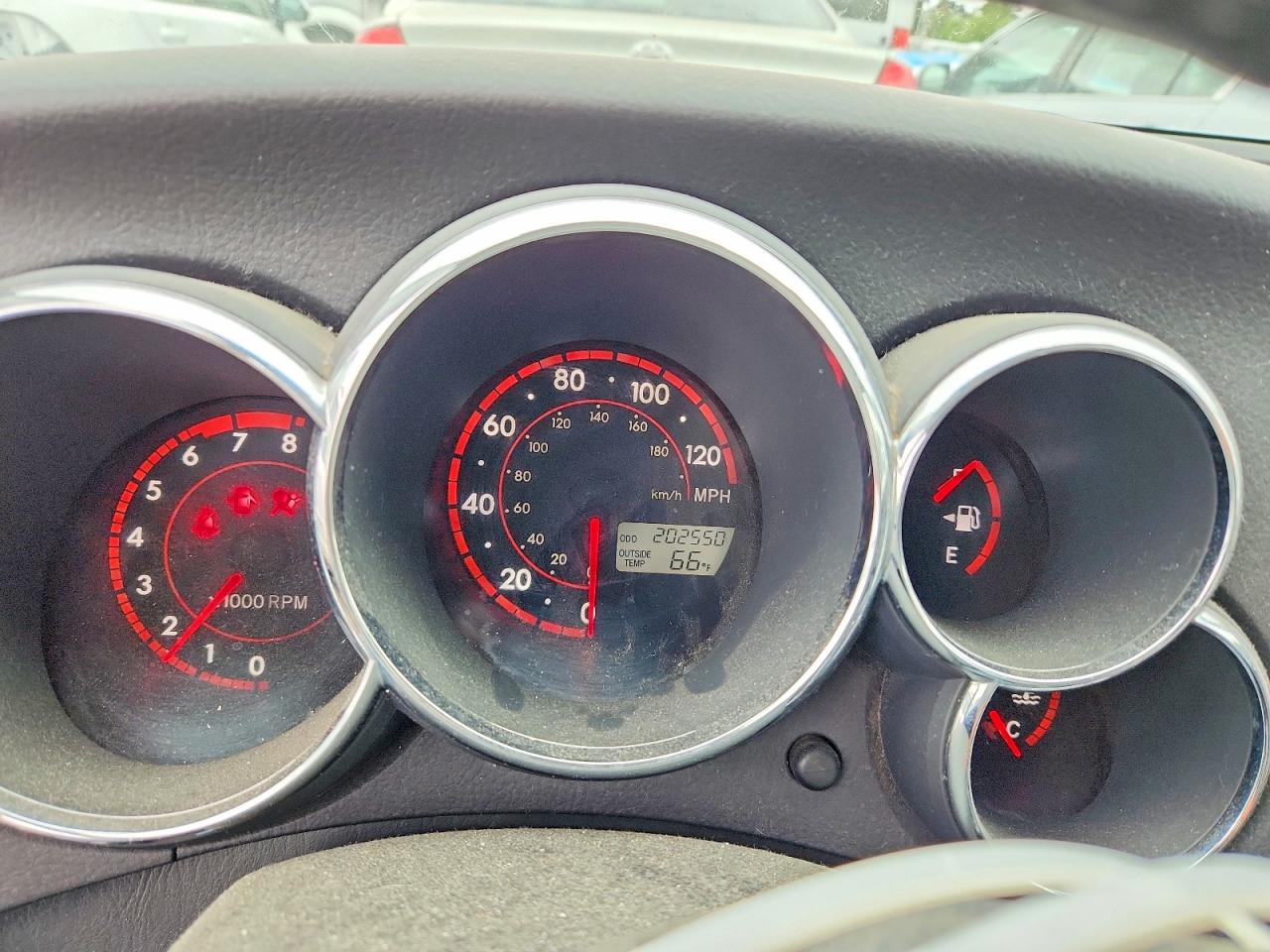 2006 Toyota Matrix Xr Серый vin: 2T1LR32E16C558273