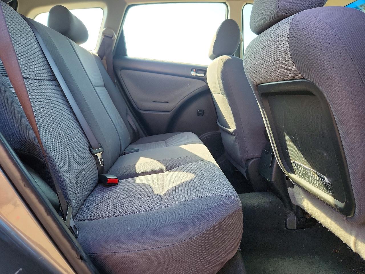 2006 Toyota Matrix Xr Серый vin: 2T1LR32E16C558273