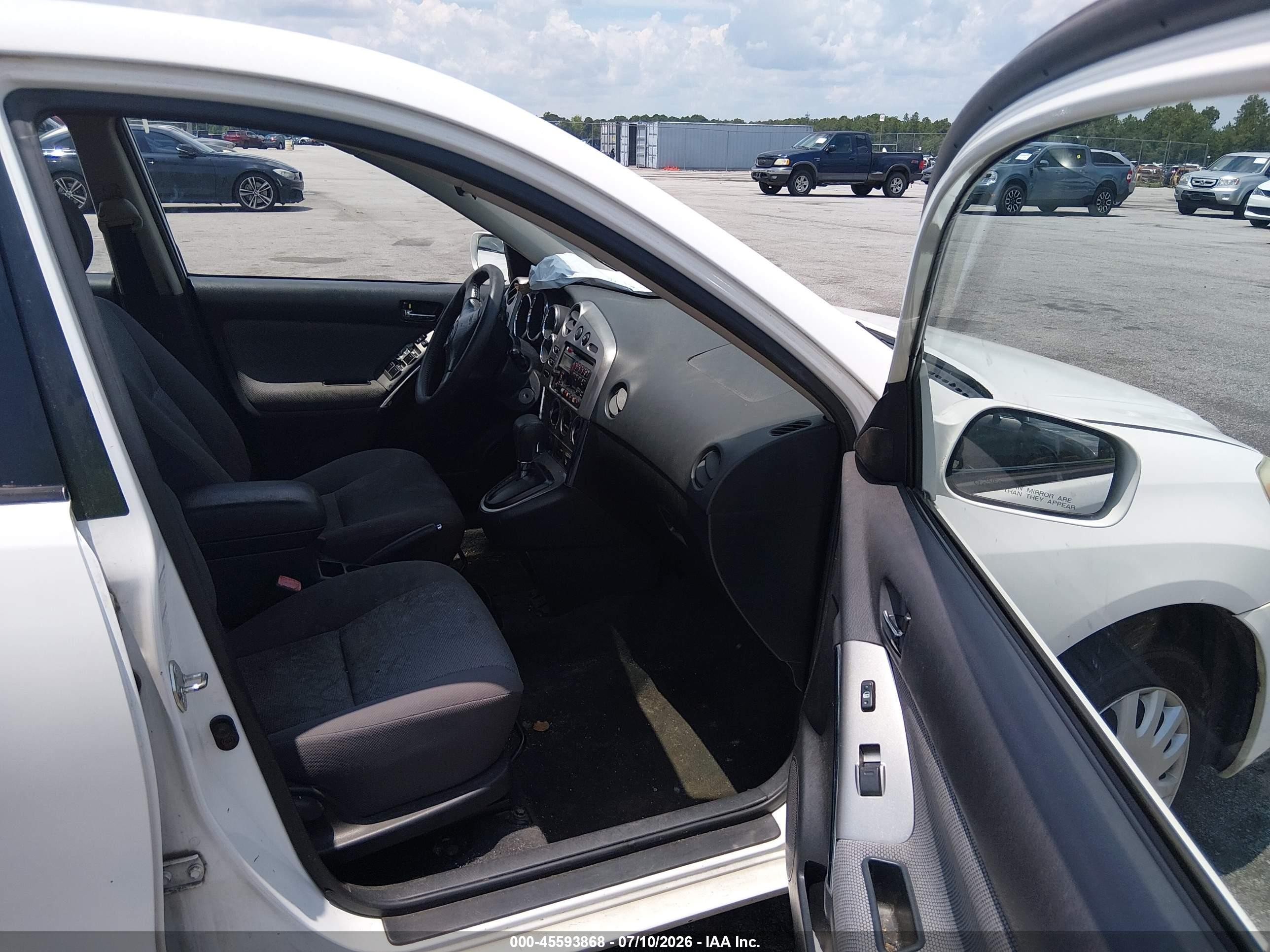 2004 Toyota Matrix Xr White vin: 2T1LR32E34C285737
