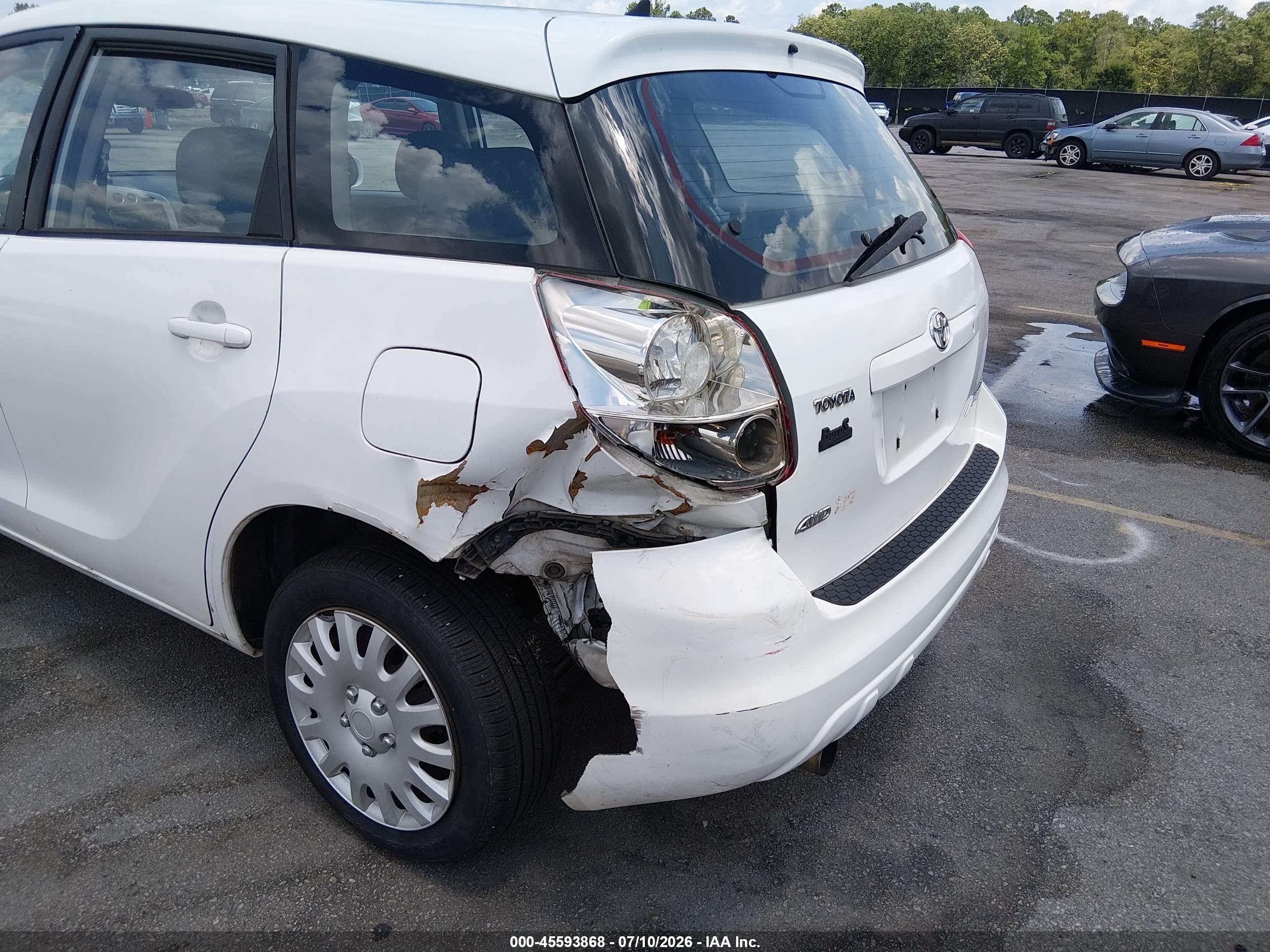 2004 Toyota Matrix Xr White vin: 2T1LR32E34C285737