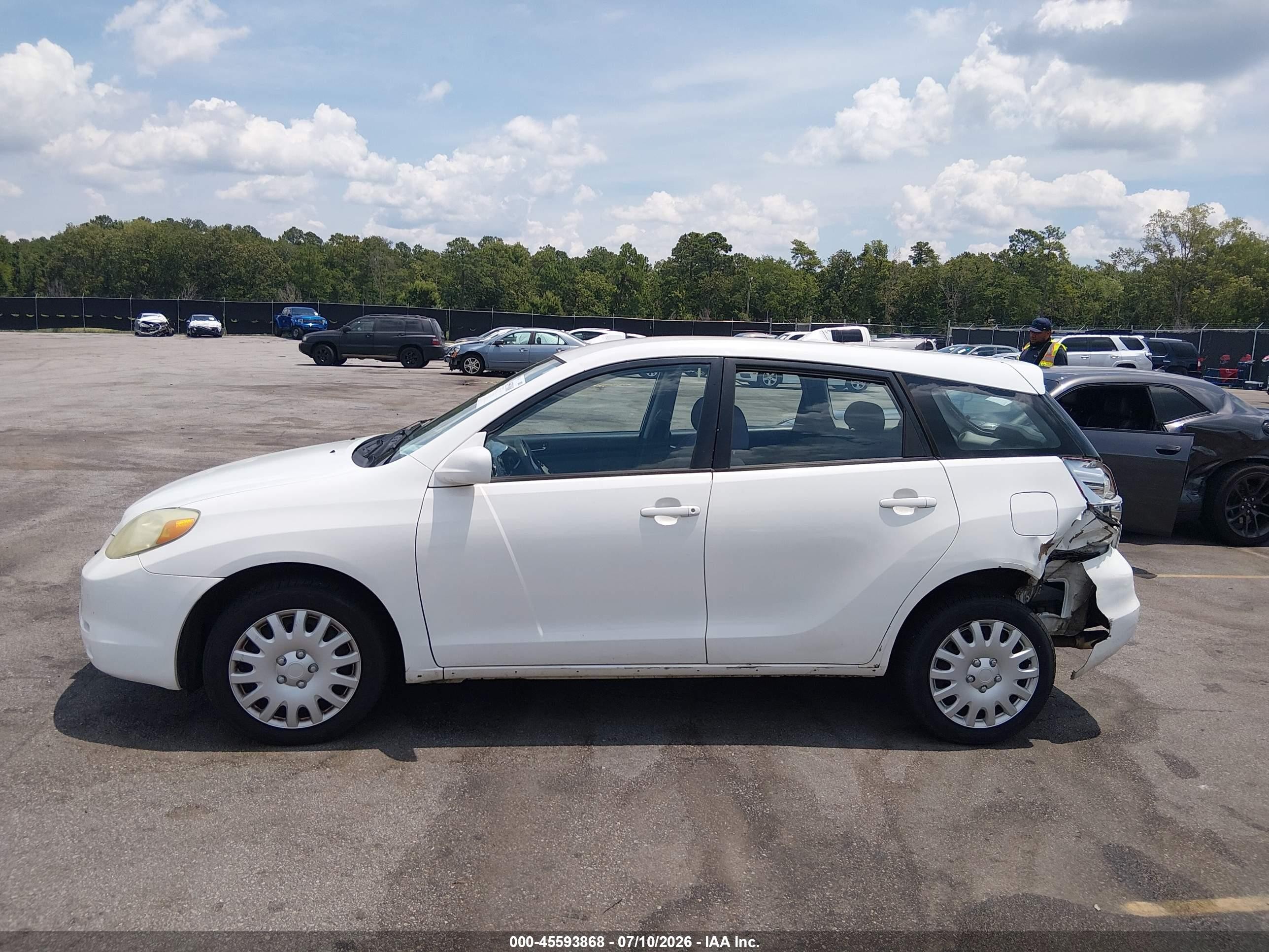 2004 Toyota Matrix Xr White vin: 2T1LR32E34C285737
