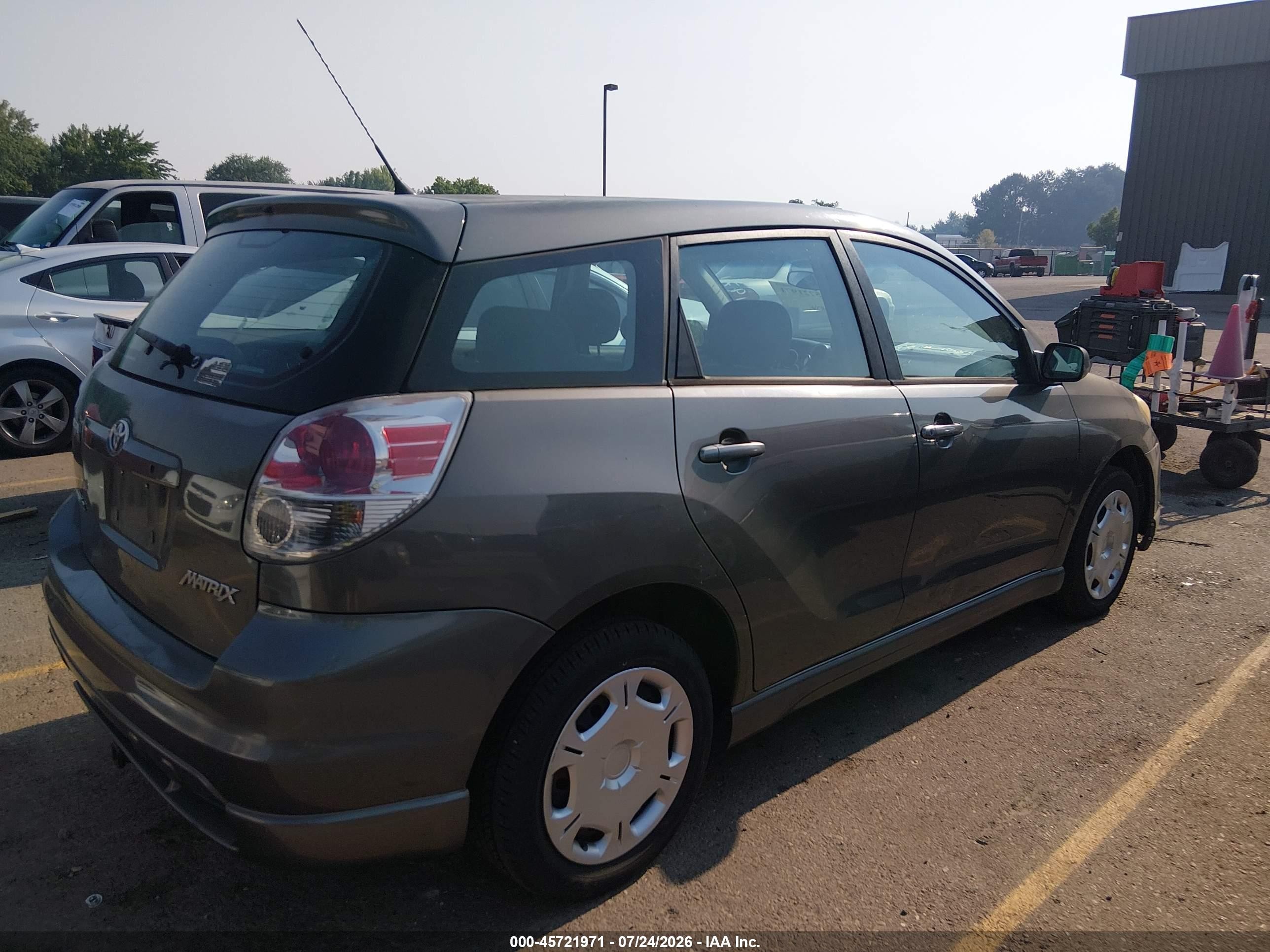 2005 Toyota Matrix Xr Серый vin: 2T1LR32E35C397021