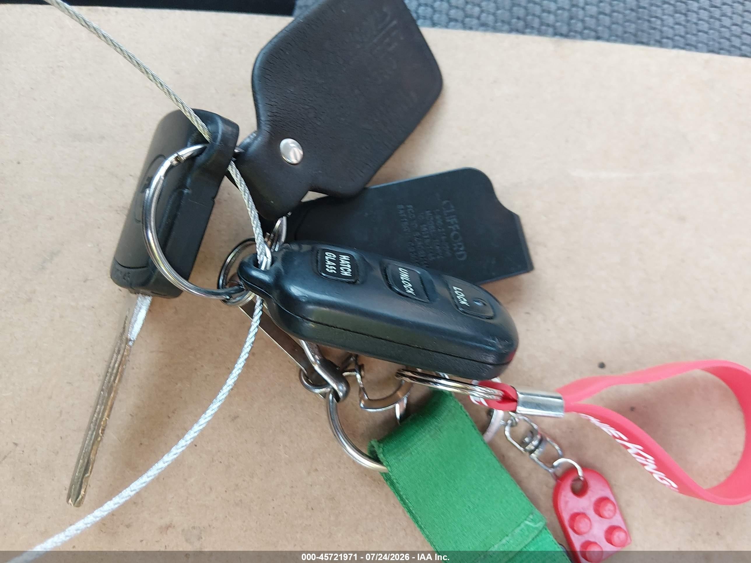 2005 Toyota Matrix Xr Серый vin: 2T1LR32E35C397021