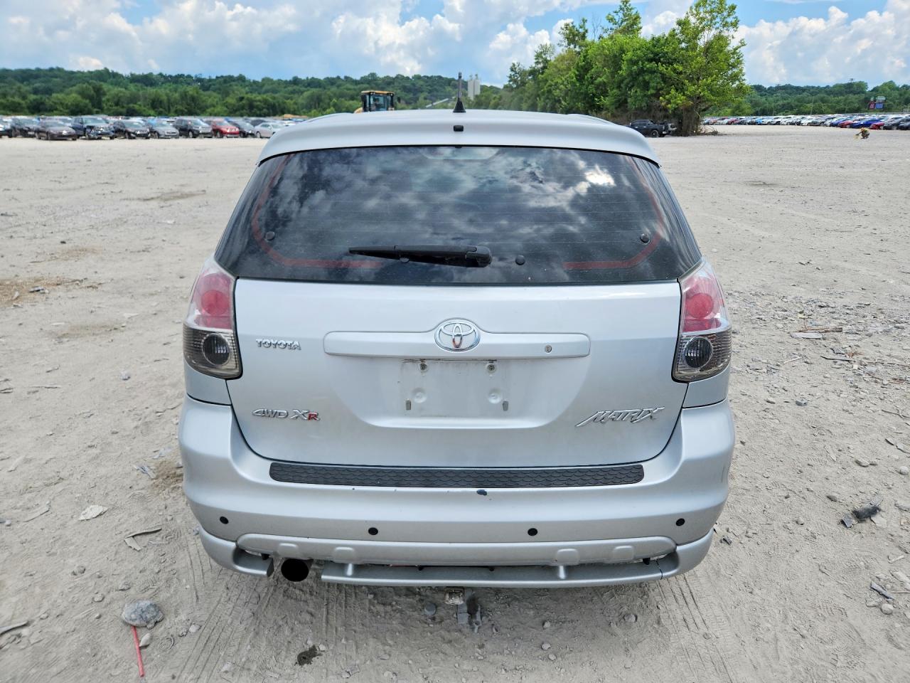2005 Toyota Corolla Matrix Base/xr Silver vin: 2T1LR32E35C550660