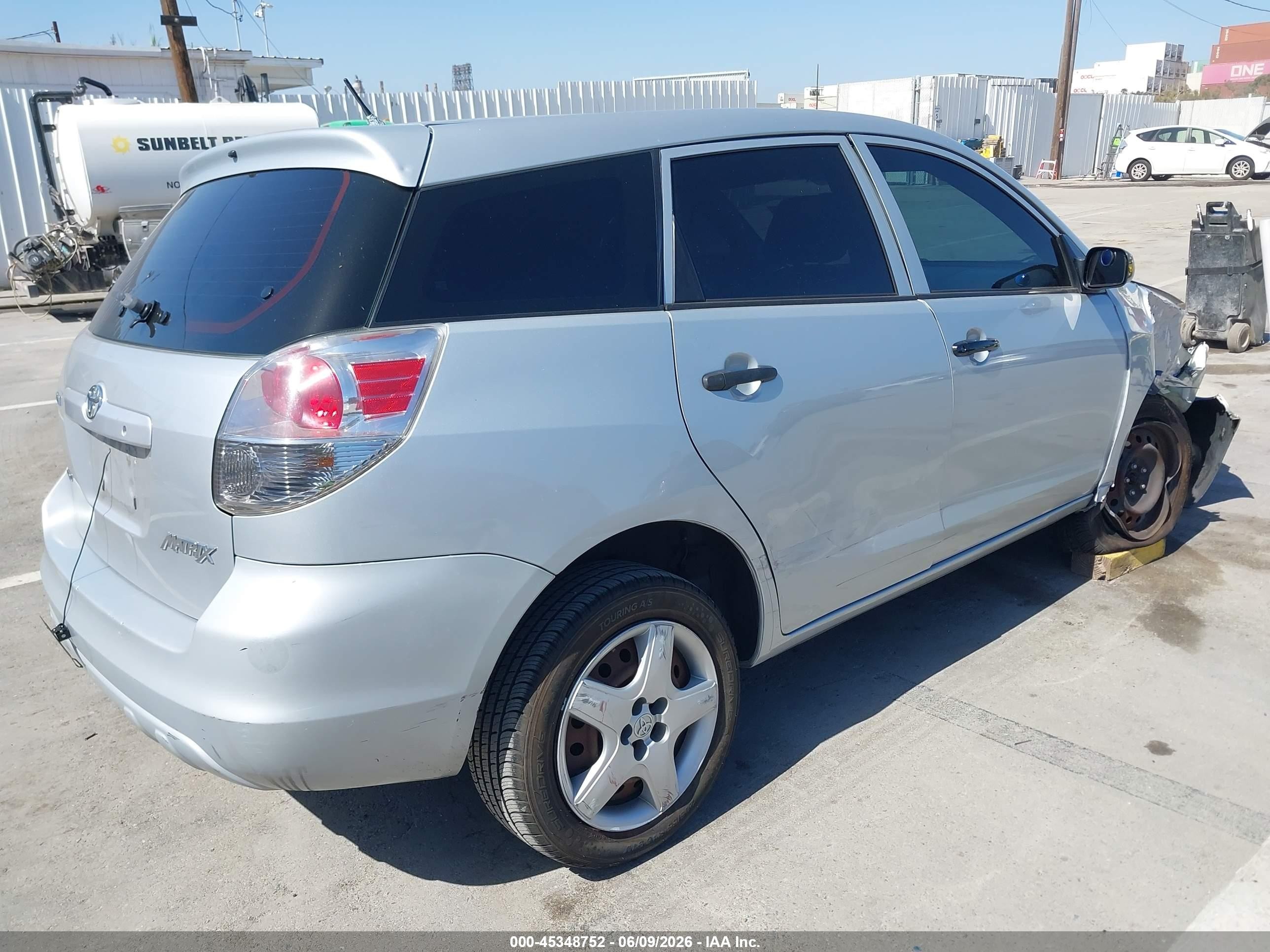 2006 Toyota Matrix Silver vin: 2T1LR32E56C563296