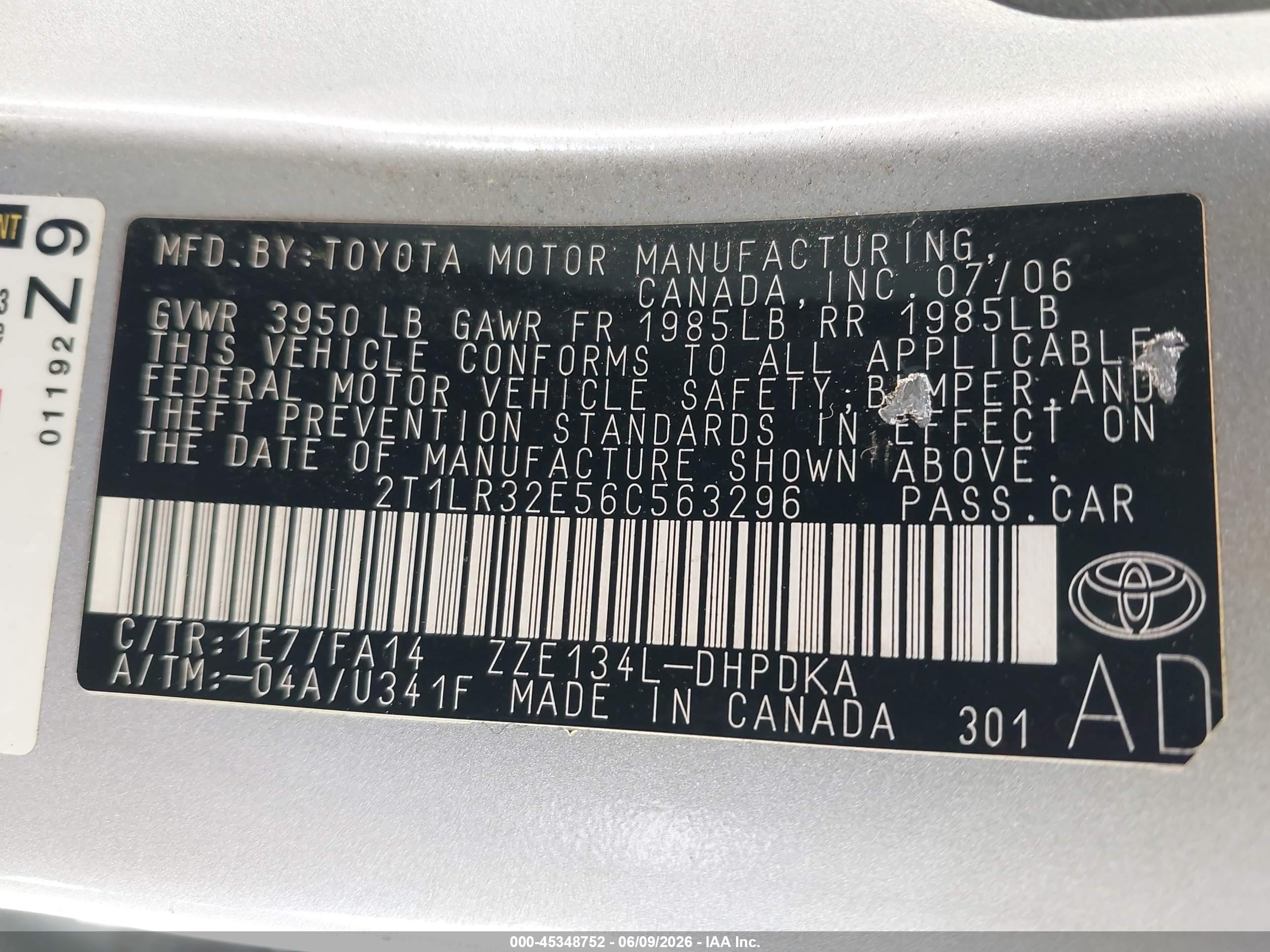 2006 Toyota Matrix Silver vin: 2T1LR32E56C563296