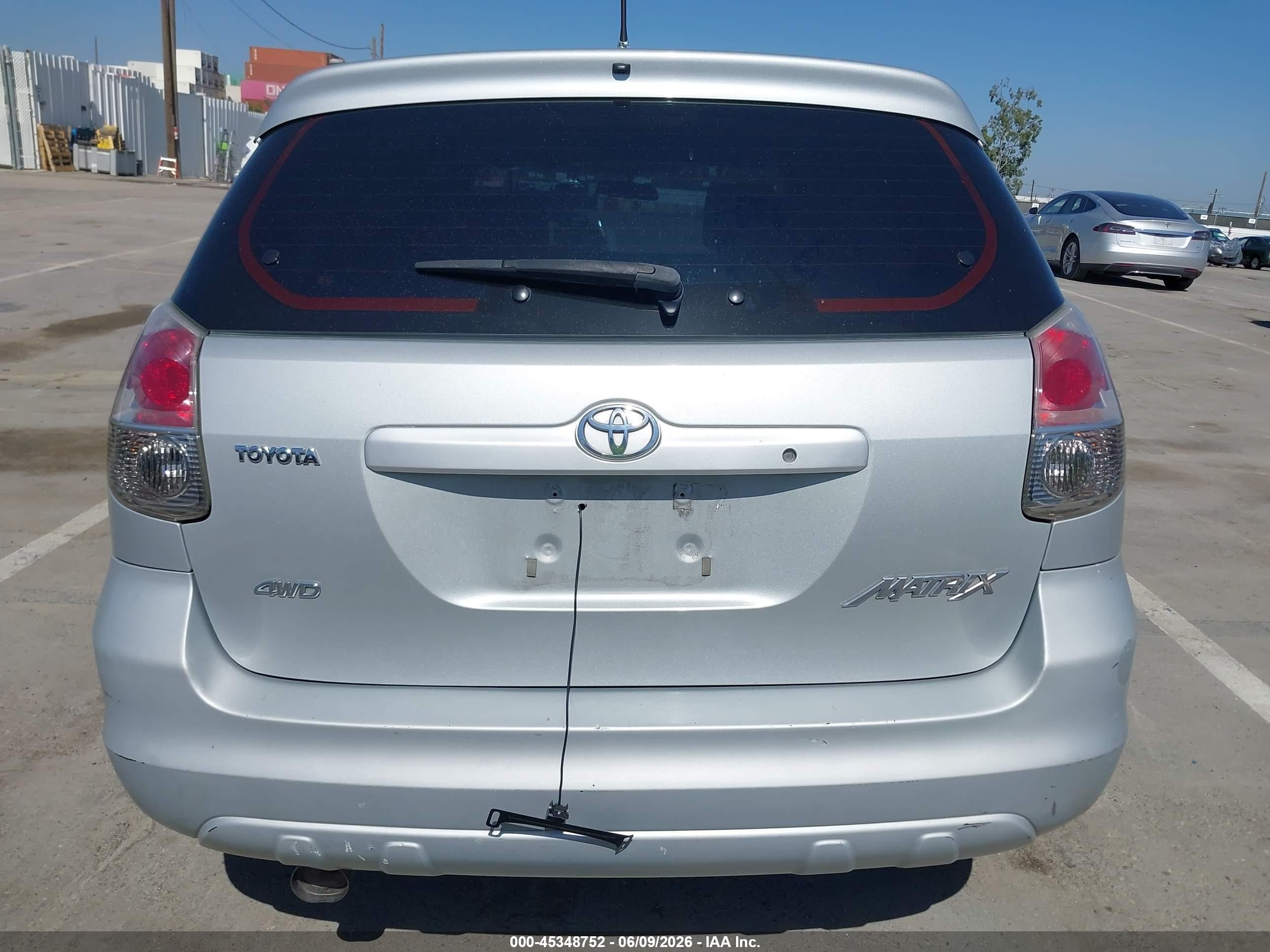 2006 Toyota Matrix Silver vin: 2T1LR32E56C563296