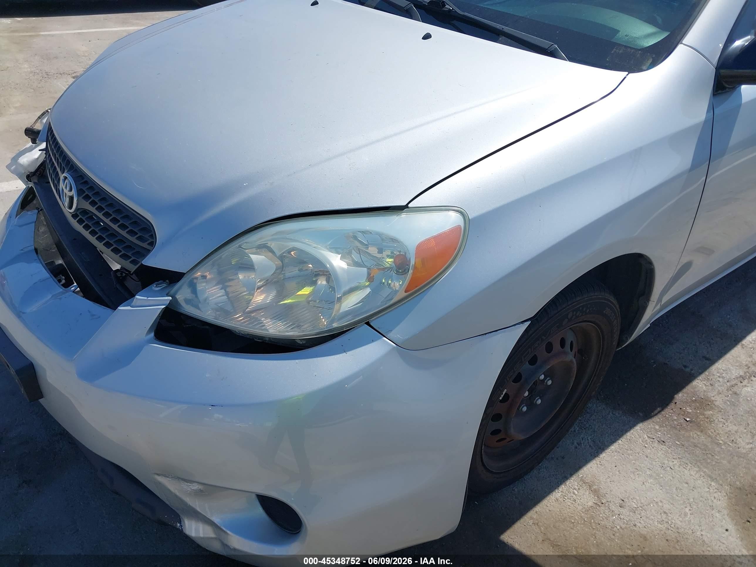2006 Toyota Matrix Silver vin: 2T1LR32E56C563296