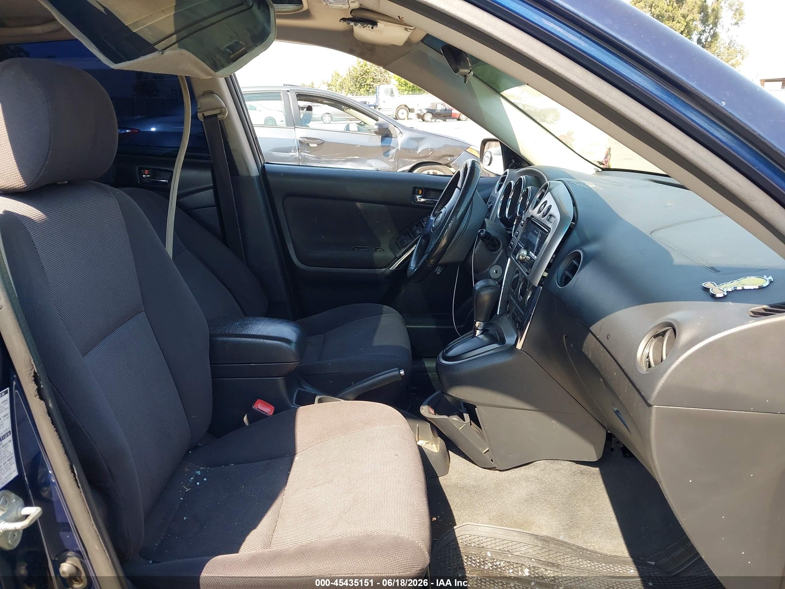 2004 Toyota Matrix Xr Blue vin: 2T1LR32E64C253851