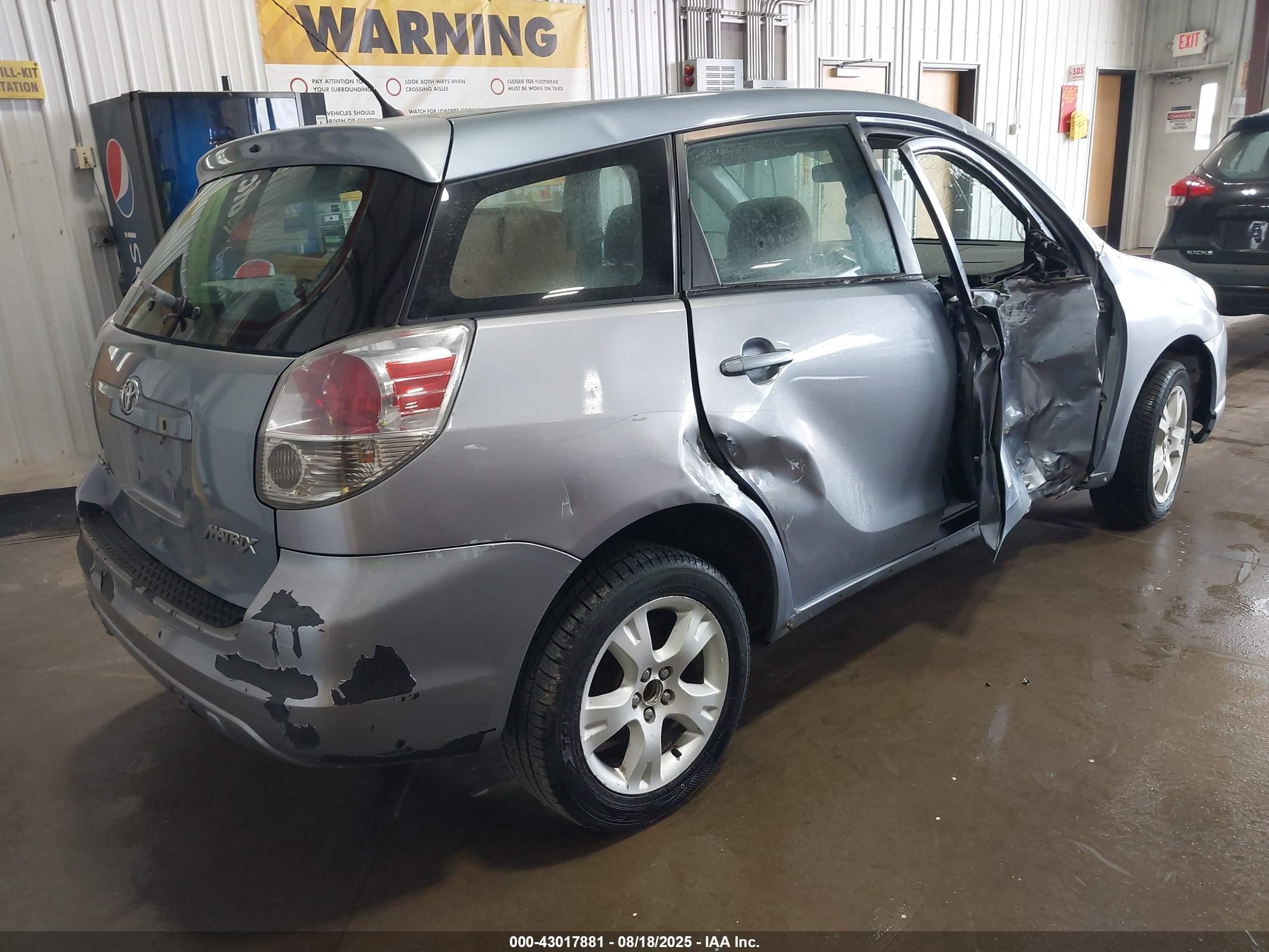 2005 Toyota Matrix Xr Синий vin: 2T1LR32E65C376485