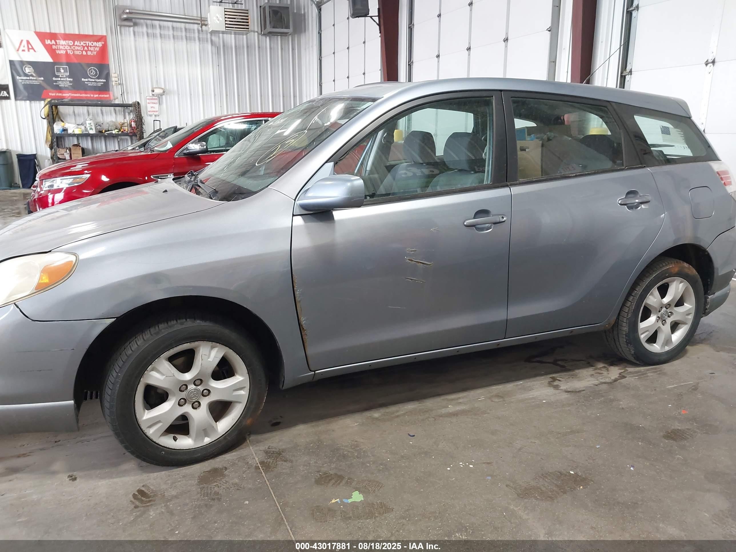 2005 Toyota Matrix Xr Синий vin: 2T1LR32E65C376485