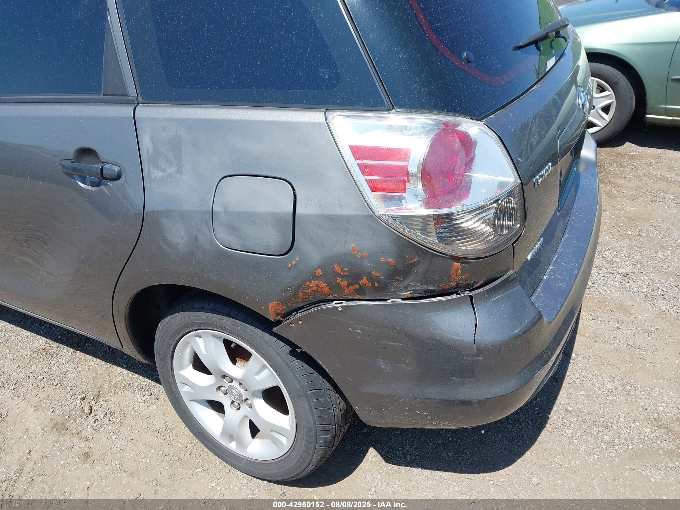 2005 Toyota Matrix   Серый vin: 2T1LR32E65C426883