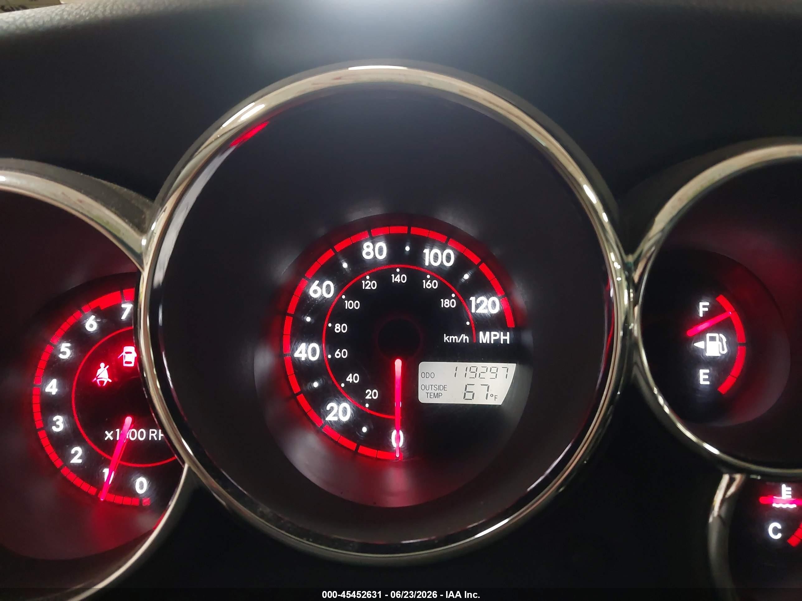 2006 Toyota Matrix Xr Белый vin: 2T1LR32E66C552212